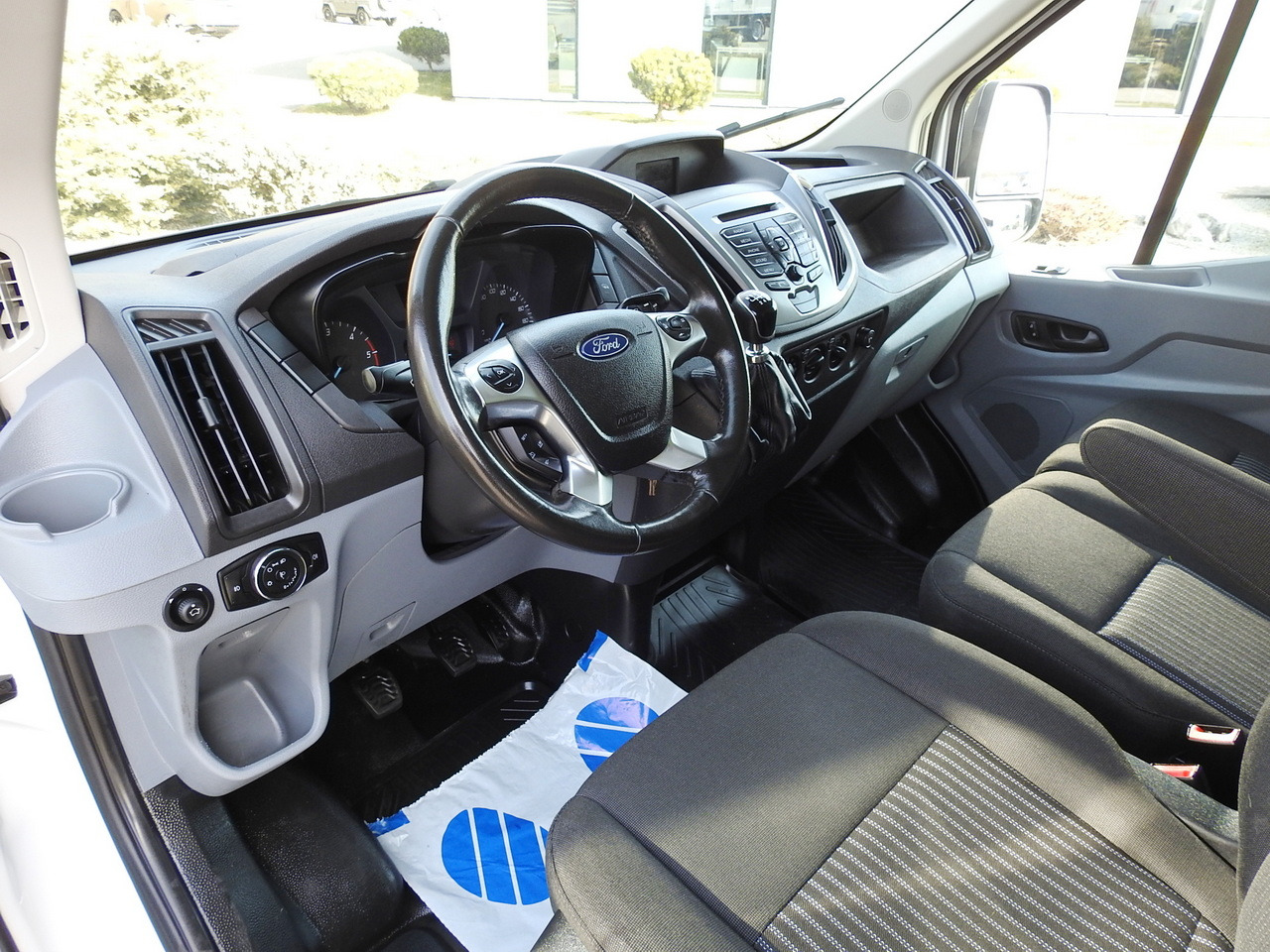 FORD TRANSIT BOX LIFT 8 PALLETS CRUISE CONTROL LED LIGHTS TWIN WHEELS AIR CONDITIONING 170HP - الشاحنات الصغيرة صندوق مغلق: صور 2 FORD TRANSIT BOX LIFT 8 PALLETS CRUISE CONTROL LED LIGHTS TWIN WHEELS AIR CONDITIONING 170HP - الشاحنات الصغيرة صندوق مغلق: صور 2