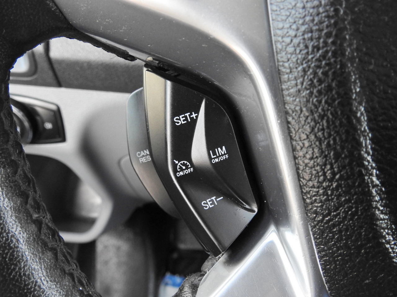 الشاحنات الصغيرة صندوق مغلق FORD TRANSIT BOX LIFT 8 PALLETS CRUISE CONTROL LED LIGHTS TWIN WHEELS AIR CONDITIONING 170HP: صور 32 الشاحنات الصغيرة صندوق مغلق FORD TRANSIT BOX LIFT 8 PALLETS CRUISE CONTROL LED LIGHTS TWIN WHEELS AIR CONDITIONING 170HP: صور 32