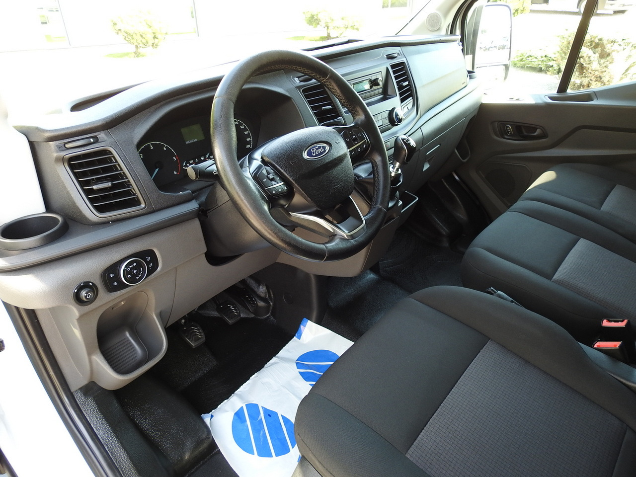 FORD TRANSIT REGRIGERATOR BOX 0*C POWER SUPPLY 230V CRUISE CONTROL AIR CONDITIONING TWIN WHEELS 170HP - الشاحنات الصغيرة المبردة: صور 2 FORD TRANSIT REGRIGERATOR BOX 0*C POWER SUPPLY 230V CRUISE CONTROL AIR CONDITIONING TWIN WHEELS 170HP - الشاحنات الصغيرة المبردة: صور 2