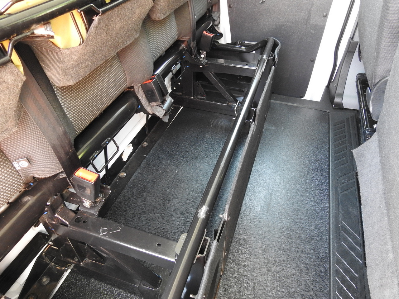 الشاحنات الصغيرة كابينة مزدوجة FORD TRANSIT STAKE BODY DOUBLE CABIN DOKA 7 SEATS AIR CONDITIONING  130HP: صور 35