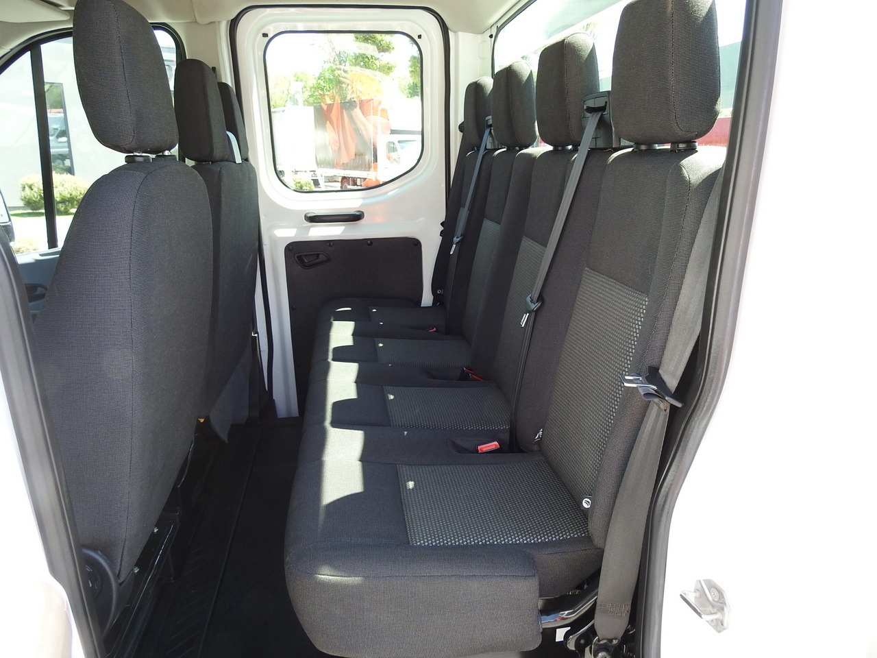 الشاحنات الصغيرة كابينة مزدوجة FORD TRANSIT STAKE BODY DOUBLE CABIN DOKA 7 SEATS AIR CONDITIONING  130HP: صور 34