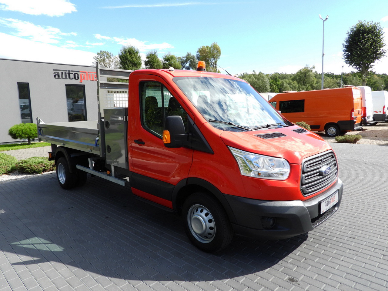 FORD TRANSIT TIPPER CRUISE CONTROL LED LIGHTS TWIN WHEELS AIR CONDITIONING 170HP - قلاب صغير: صور 4 FORD TRANSIT TIPPER CRUISE CONTROL LED LIGHTS TWIN WHEELS AIR CONDITIONING 170HP - قلاب صغير: صور 4