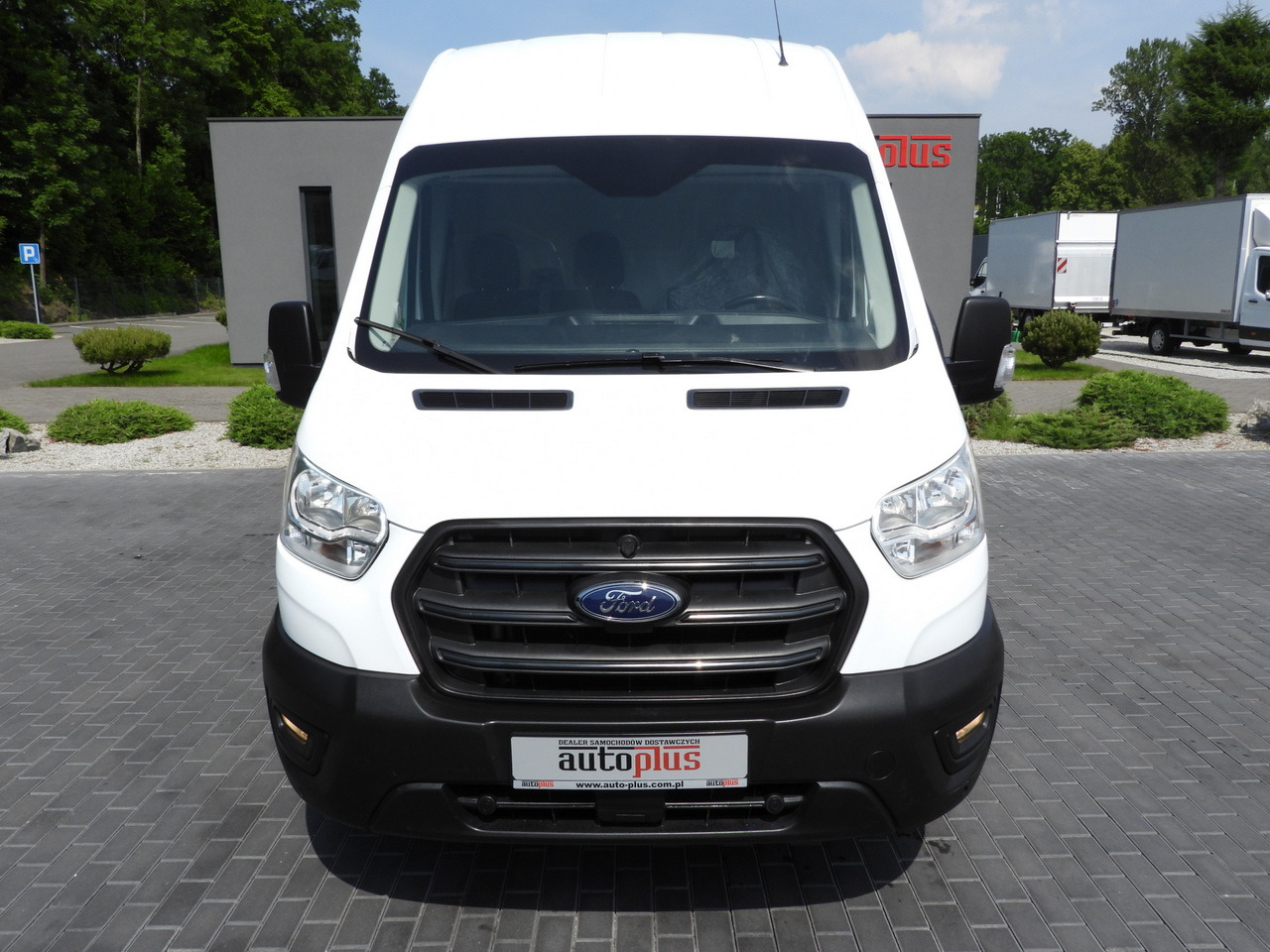 FORD TRANSIT VAN CRUISE CONTROL LED LIGHTS AIR CONDITIONING 130HP - فان: صور 5 FORD TRANSIT VAN CRUISE CONTROL LED LIGHTS AIR CONDITIONING 130HP - فان: صور 5