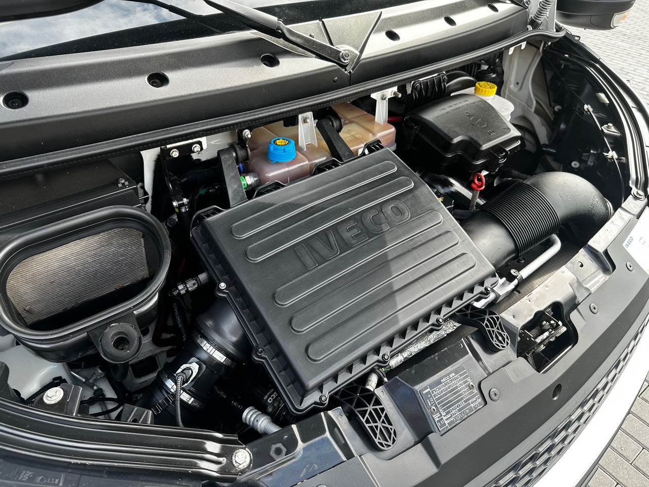 الشاحنات الصغيرة كابينة مزدوجة IVECO DAILY 35C17 STAKE BODY DOUBLE CABIN DOKA 7 SEATS CRUISE CONTROL TWIN WHEELS AIR CONDITIONING  170HP: صور 23