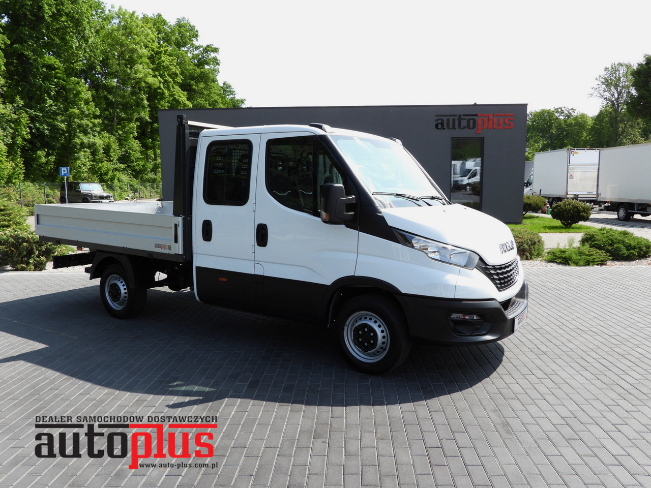 IVECO DAILY 35S12 STAKE BODY DOUBLE CABIN DOKA 7 SEATS AIR CONDITIONING 120HP - الشاحنات الصغيرة كابينة مزدوجة: صور 1 IVECO DAILY 35S12 STAKE BODY DOUBLE CABIN DOKA 7 SEATS AIR CONDITIONING 120HP - الشاحنات الصغيرة كابينة مزدوجة: صور 1