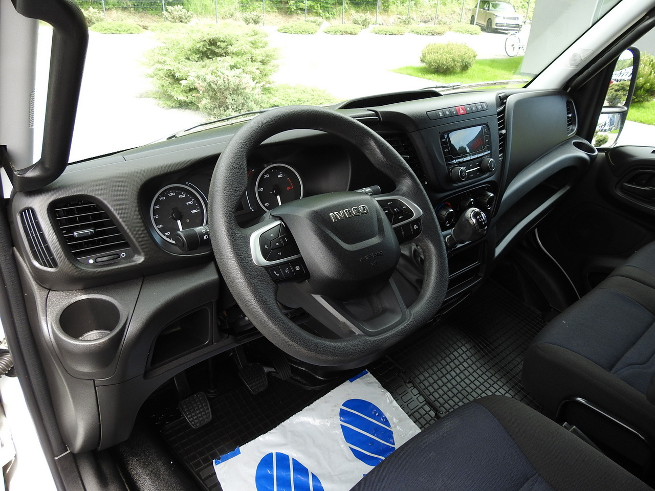 IVECO DAILY 35S14 8 PALLETS CRUISE CONTROL TWIN WHEELS AIR CONDITIONING 140HP - الشاحنات الصغيرة صندوق مغلق: صور 2 IVECO DAILY 35S14 8 PALLETS CRUISE CONTROL TWIN WHEELS AIR CONDITIONING 140HP - الشاحنات الصغيرة صندوق مغلق: صور 2