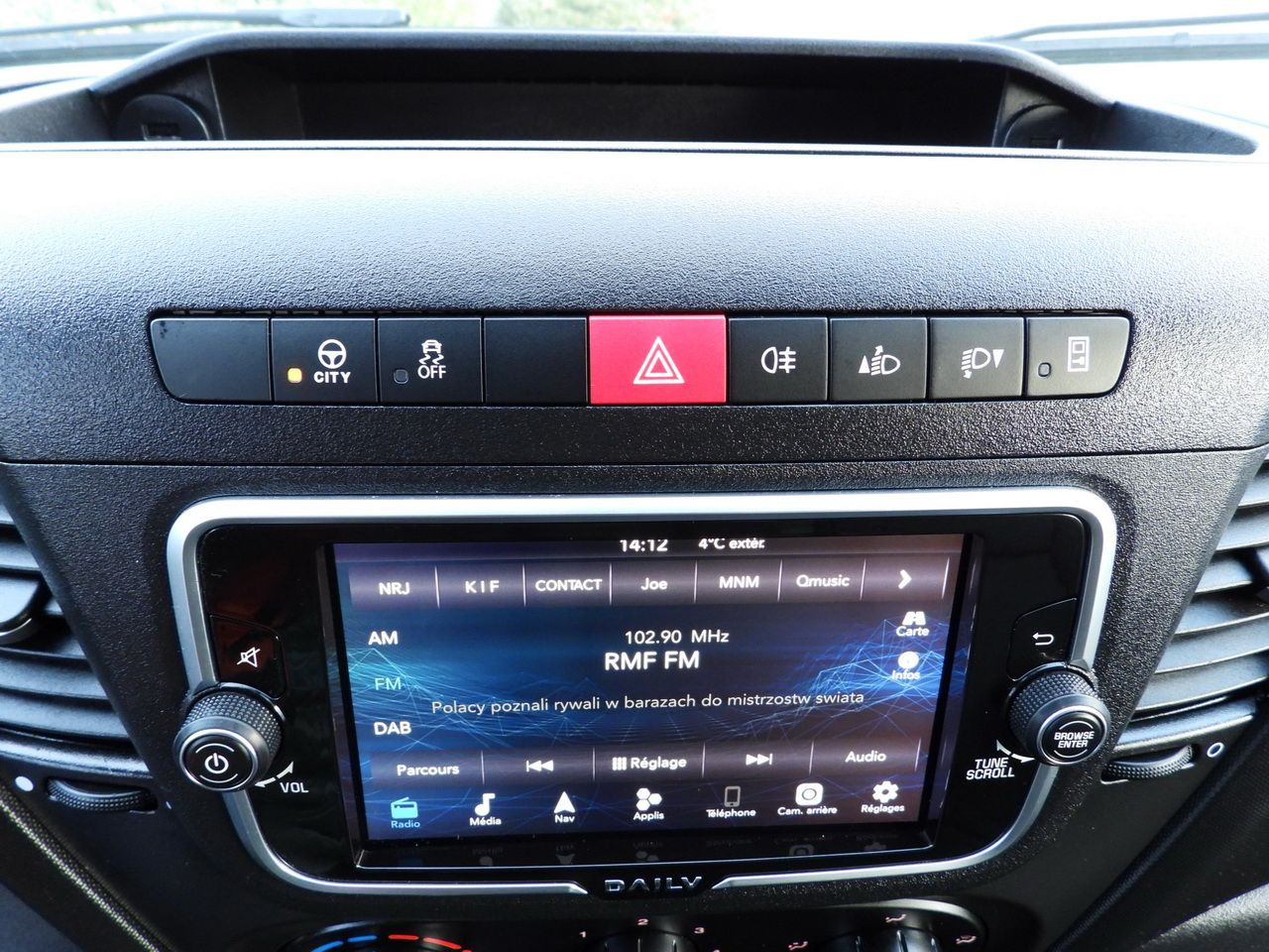 الشاحنات الصغيرة المبردة IVECO DAILY 35S14 REFRIGERATOR VAN 0*C POWER SUPPLY 230V NAVIGATION AUTOMATIC TRANSMISSION  AIR CONDITIONING  140HP: صور 44