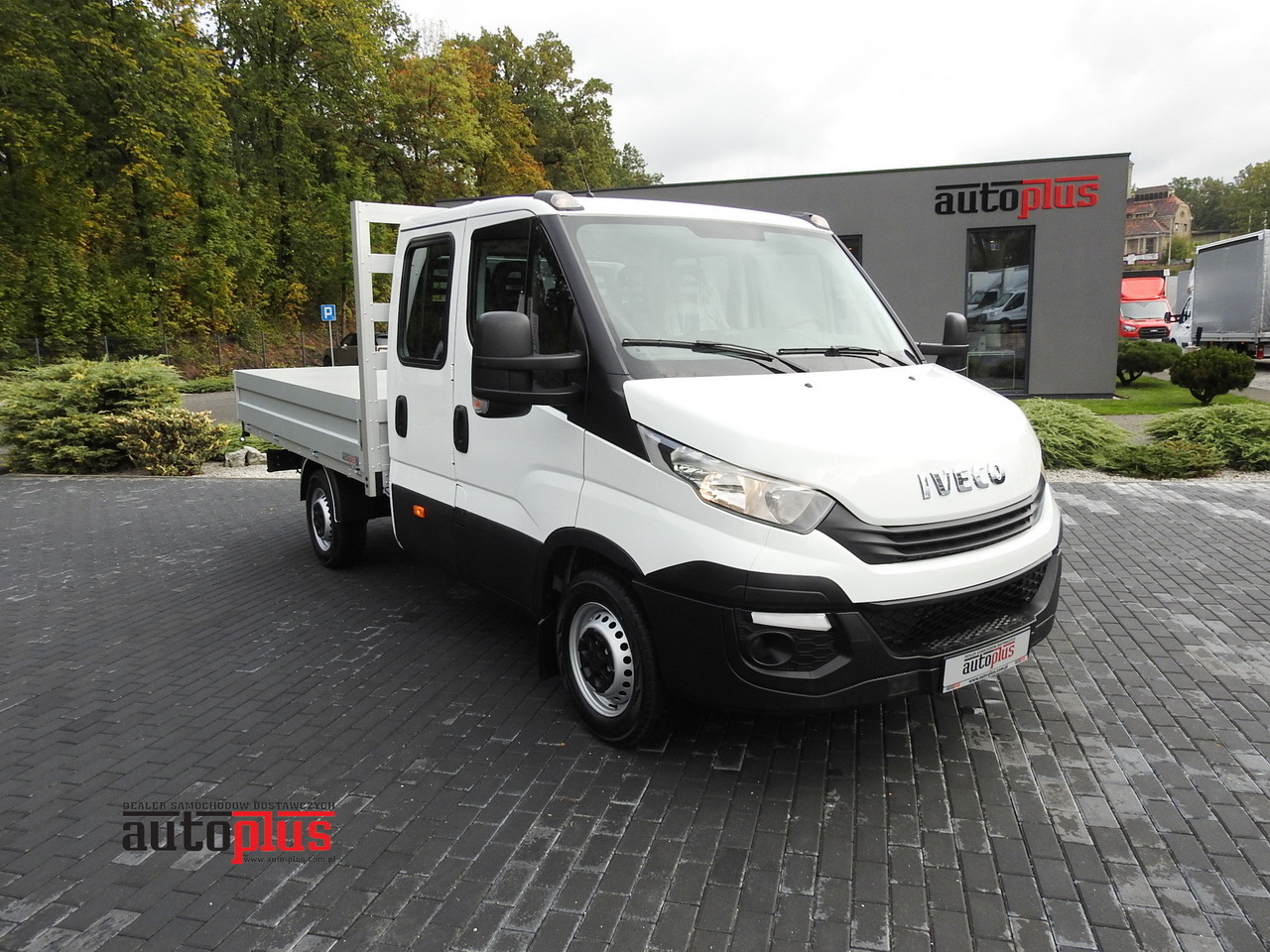 IVECO DAILY 35S15 STAKE BODY DOUBLE CABIN DOKA 7 SEATS AIR CONDITIONING 150HP - الشاحنات الصغيرة كابينة مزدوجة: صور 1 IVECO DAILY 35S15 STAKE BODY DOUBLE CABIN DOKA 7 SEATS AIR CONDITIONING 150HP - الشاحنات الصغيرة كابينة مزدوجة: صور 1