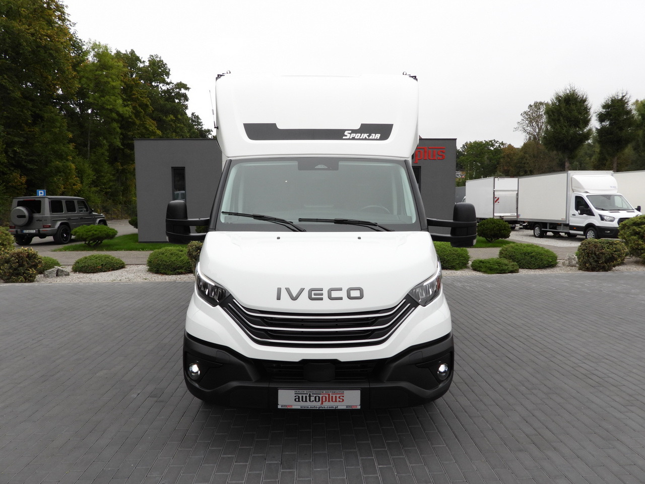 IVECO DAILY 35S18 BOX HI-MATIC LIFT 8 PALLETS CRUISE CONTROL NAVIGATION LED LIGHTS PNEUMATICS AUTOMATIC TRANSMISSION HI-MATIC AIR CONDITIONING 180HP - الشاحنات الصغيرة صندوق مغلق: صور 5 IVECO DAILY 35S18 BOX HI-MATIC LIFT 8 PALLETS CRUISE CONTROL NAVIGATION LED LIGHTS PNEUMATICS AUTOMATIC TRANSMISSION HI-MATIC AIR CONDITIONING 180HP - الشاحنات الصغيرة صندوق مغلق: صور 5