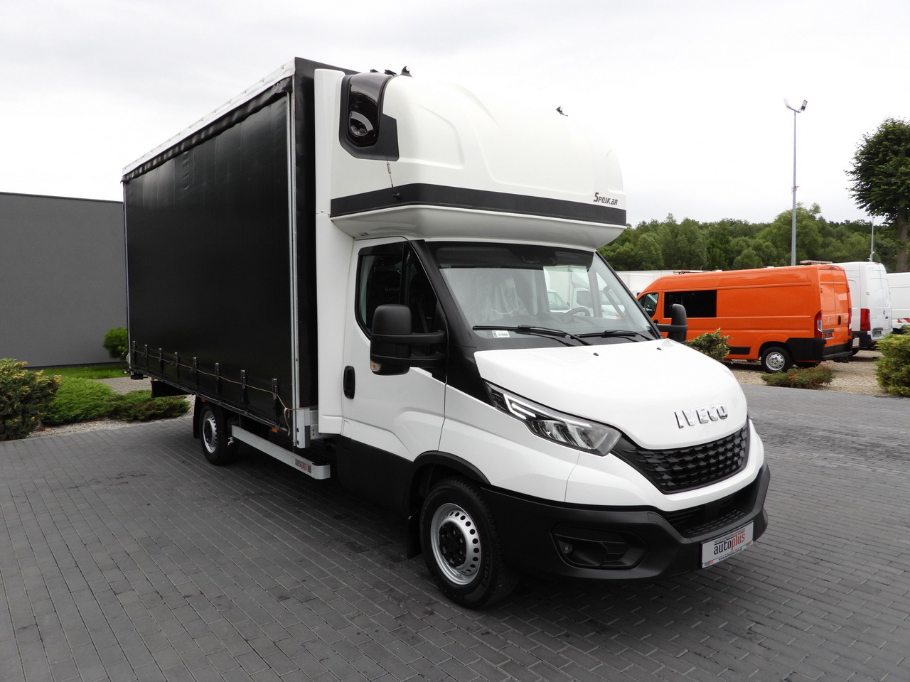 IVECO DAILY 35S18 TARPAULIN 10 PALLETS WEBASTO CRUISE CONTROL NAVIGATION LED LIGHTS AIR CONDITIONING 180HP - الشاحنات الصغيرة ستائر: صور 4 IVECO DAILY 35S18 TARPAULIN 10 PALLETS WEBASTO CRUISE CONTROL NAVIGATION LED LIGHTS AIR CONDITIONING 180HP - الشاحنات الصغيرة ستائر: صور 4