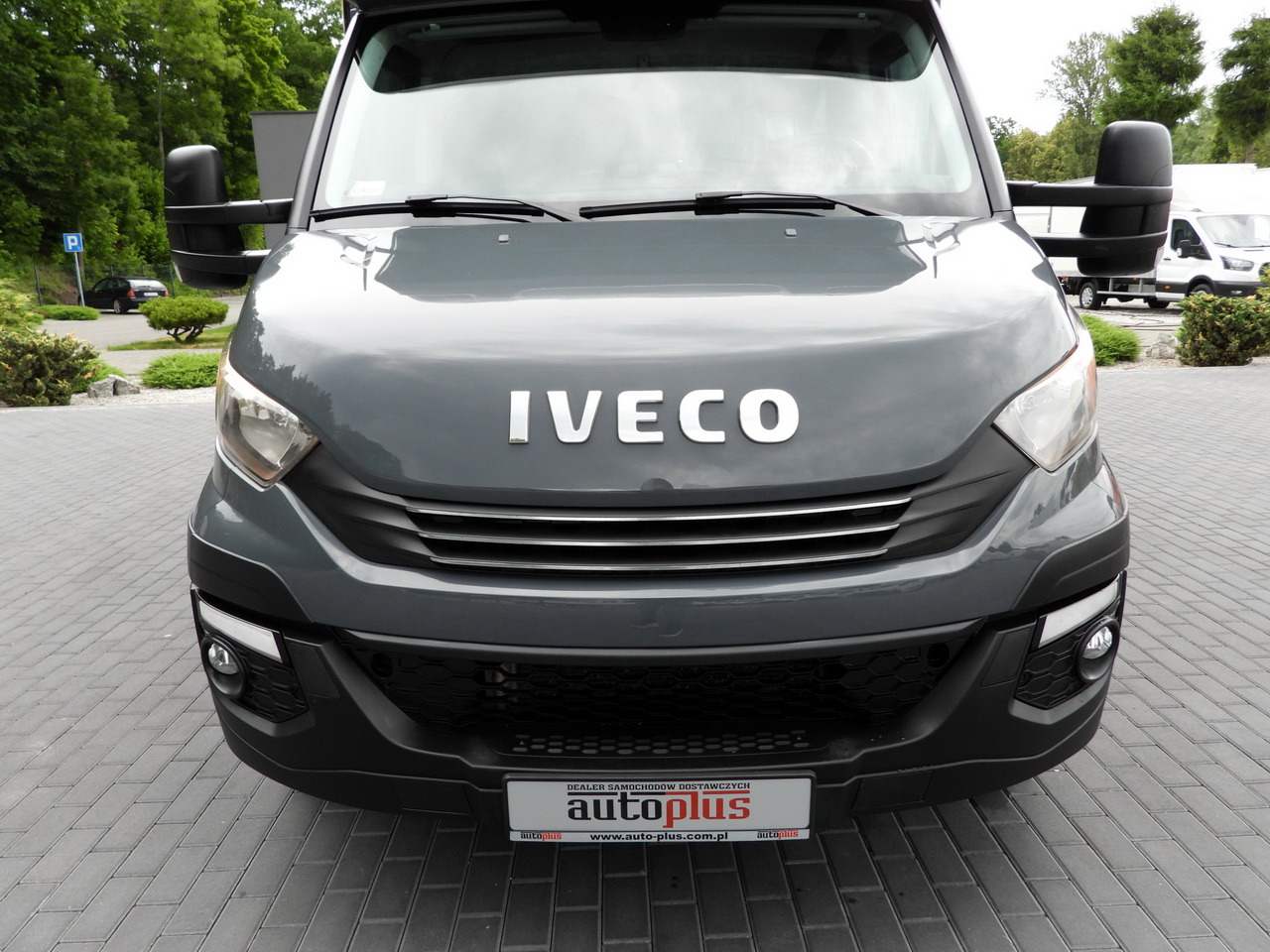 الشاحنات الصغيرة ستائر IVECO DAILY 35S18 TARPAULIN 10 PALLETS WEBASTO CRUISE CONTROL PNEUMATICS AUTOMATIC TRANSMISSION HI-MATIC AIR CONDITIONING  180HP: صور 14