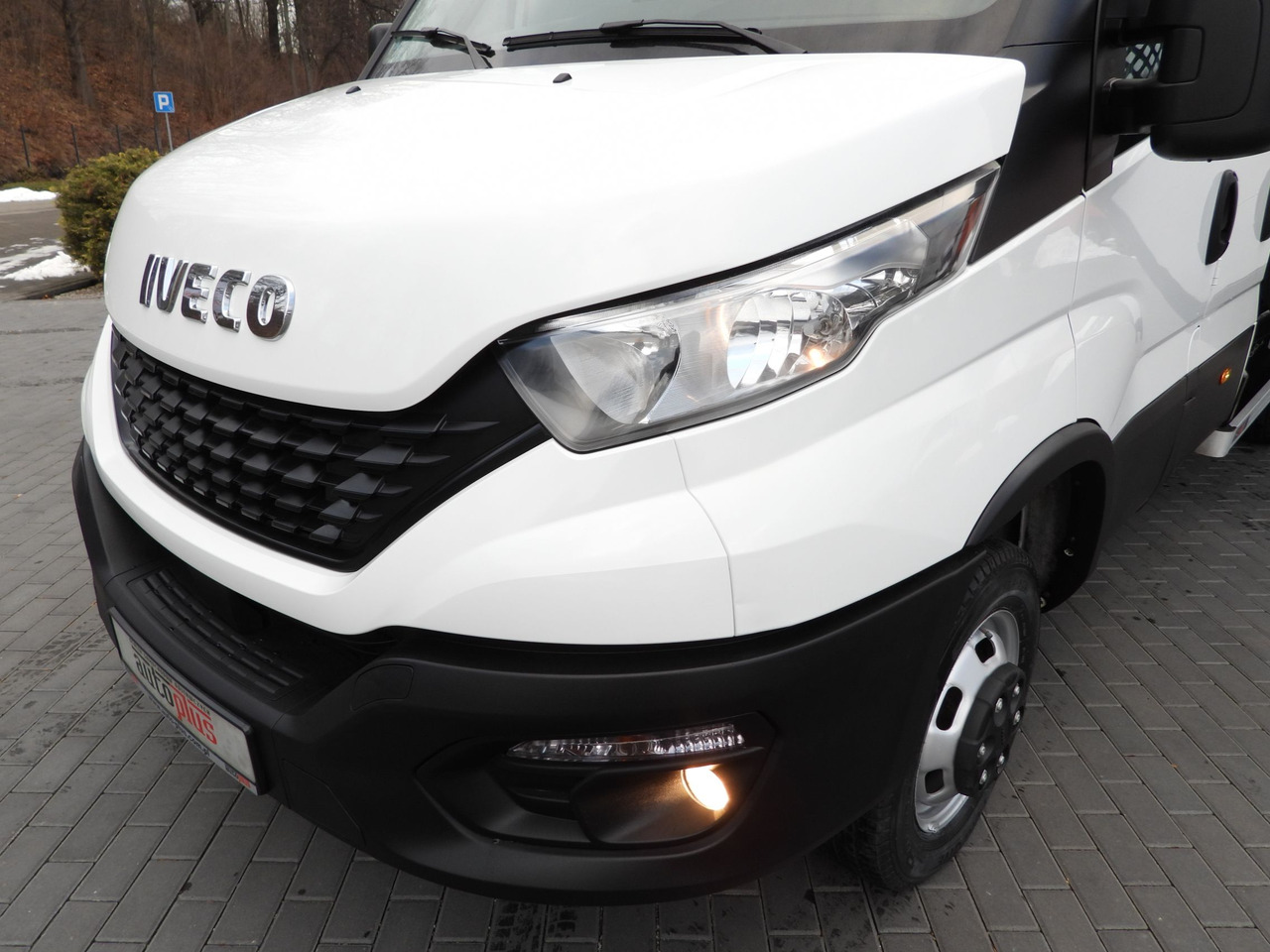 IVECO DAILY 50C16 THREE-WAY TIPPER DOUBLE CABIN DOKA 6 SEATS CRUISE CONTROL PNEUMATICS TWIN WHEELS AIR CONDITIONING  160HP إيجار IVECO DAILY 50C16 THREE-WAY TIPPER DOUBLE CABIN DOKA 6 SEATS CRUISE CONTROL PNEUMATICS TWIN WHEELS AIR CONDITIONING  160HP: صور 20