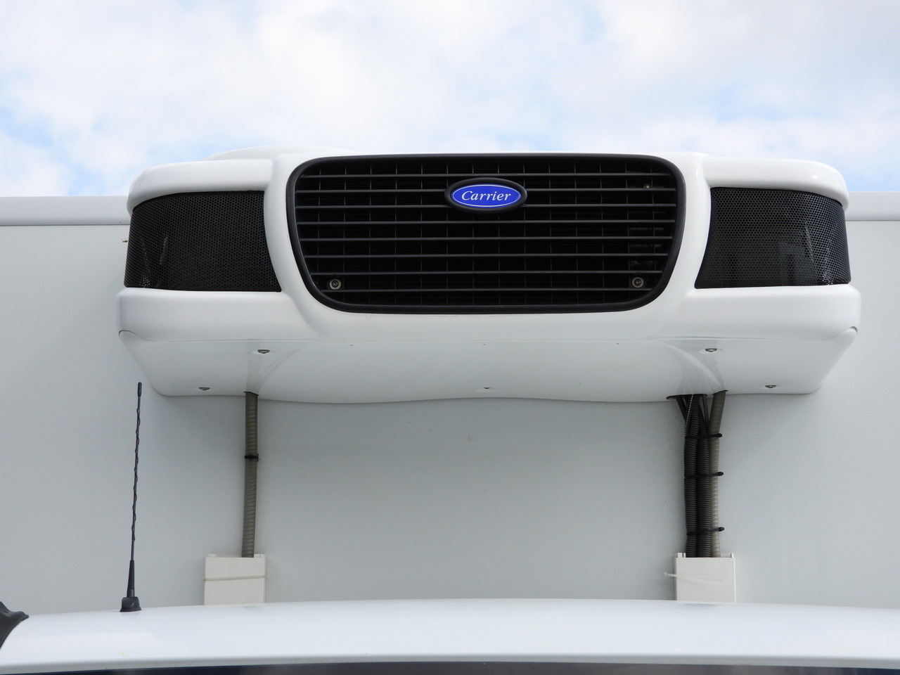 مبردة شاحنة IVECO DAILY 70C17 REFRIGERATOR 1*C LIFT 10 PALLETS POWER SUPPLY 230V CRUISE CONTROL AIR CONDITIONING PNEUMATICS AUTOMATIC TRANSMISSION HI-MATIC TWIN WHEELS 170HP: صور 15 مبردة شاحنة IVECO DAILY 70C17 REFRIGERATOR 1*C LIFT 10 PALLETS POWER SUPPLY 230V CRUISE CONTROL AIR CONDITIONING PNEUMATICS AUTOMATIC TRANSMISSION HI-MATIC TWIN WHEELS 170HP: صور 15