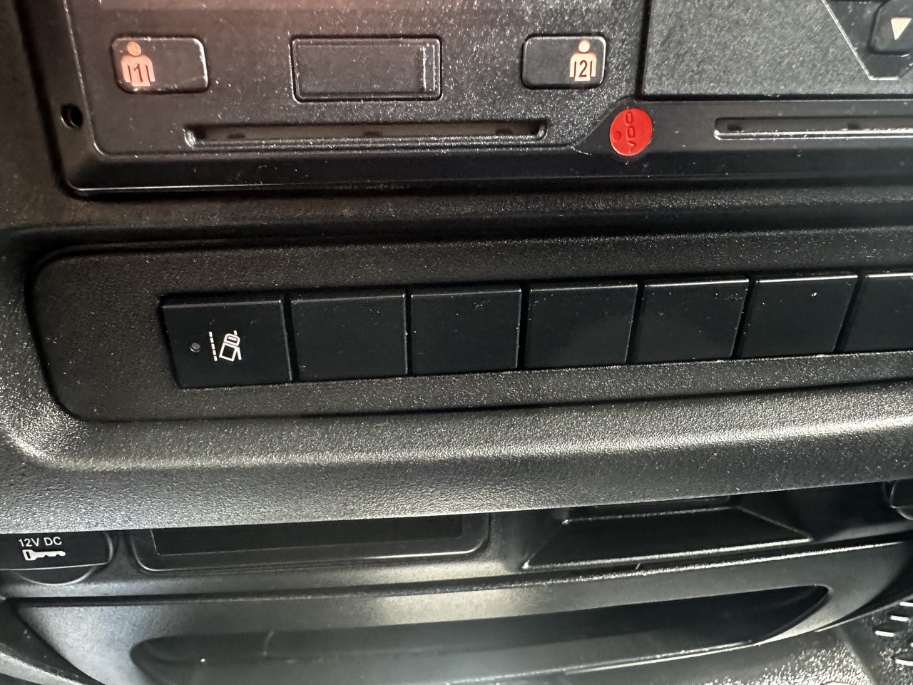 مبردة شاحنة IVECO DAILY 70C17 REFRIGERATOR 1*C LIFT 10 PALLETS POWER SUPPLY 230V CRUISE CONTROL AIR CONDITIONING PNEUMATICS AUTOMATIC TRANSMISSION HI-MATIC TWIN WHEELS 170HP: صور 49 مبردة شاحنة IVECO DAILY 70C17 REFRIGERATOR 1*C LIFT 10 PALLETS POWER SUPPLY 230V CRUISE CONTROL AIR CONDITIONING PNEUMATICS AUTOMATIC TRANSMISSION HI-MATIC TWIN WHEELS 170HP: صور 49