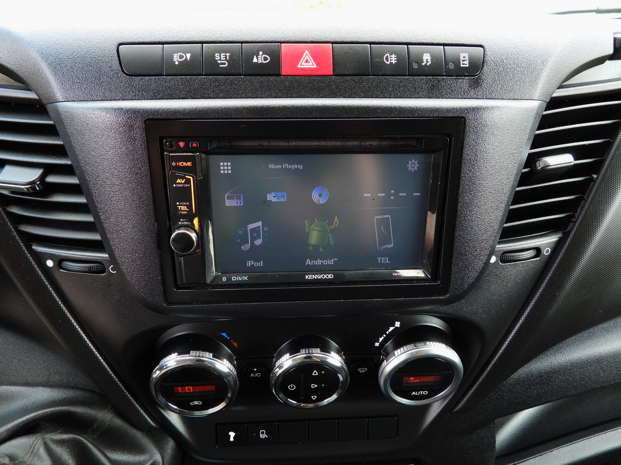 مبردة شاحنة IVECO DAILY 70C17 REFRIGERATOR 1*C LIFT 10 PALLETS POWER SUPPLY 230V CRUISE CONTROL AIR CONDITIONING PNEUMATICS AUTOMATIC TRANSMISSION HI-MATIC TWIN WHEELS 170HP: صور 44 مبردة شاحنة IVECO DAILY 70C17 REFRIGERATOR 1*C LIFT 10 PALLETS POWER SUPPLY 230V CRUISE CONTROL AIR CONDITIONING PNEUMATICS AUTOMATIC TRANSMISSION HI-MATIC TWIN WHEELS 170HP: صور 44