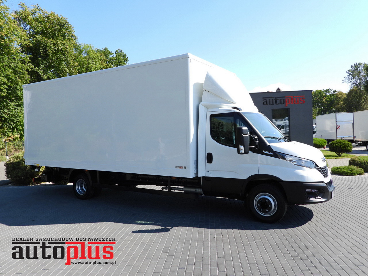 IVECO DAILY 72C18 LIFT 14 PALLETS CRUISE CONTROL PNEUMATICS AUTOMATIC TRANSMISSION HI-MATIC TWIN WHEELS AIR CONDITIONING 180HP - الشاحنات الصغيرة صندوق مغلق: صور 1 IVECO DAILY 72C18 LIFT 14 PALLETS CRUISE CONTROL PNEUMATICS AUTOMATIC TRANSMISSION HI-MATIC TWIN WHEELS AIR CONDITIONING 180HP - الشاحنات الصغيرة صندوق مغلق: صور 1