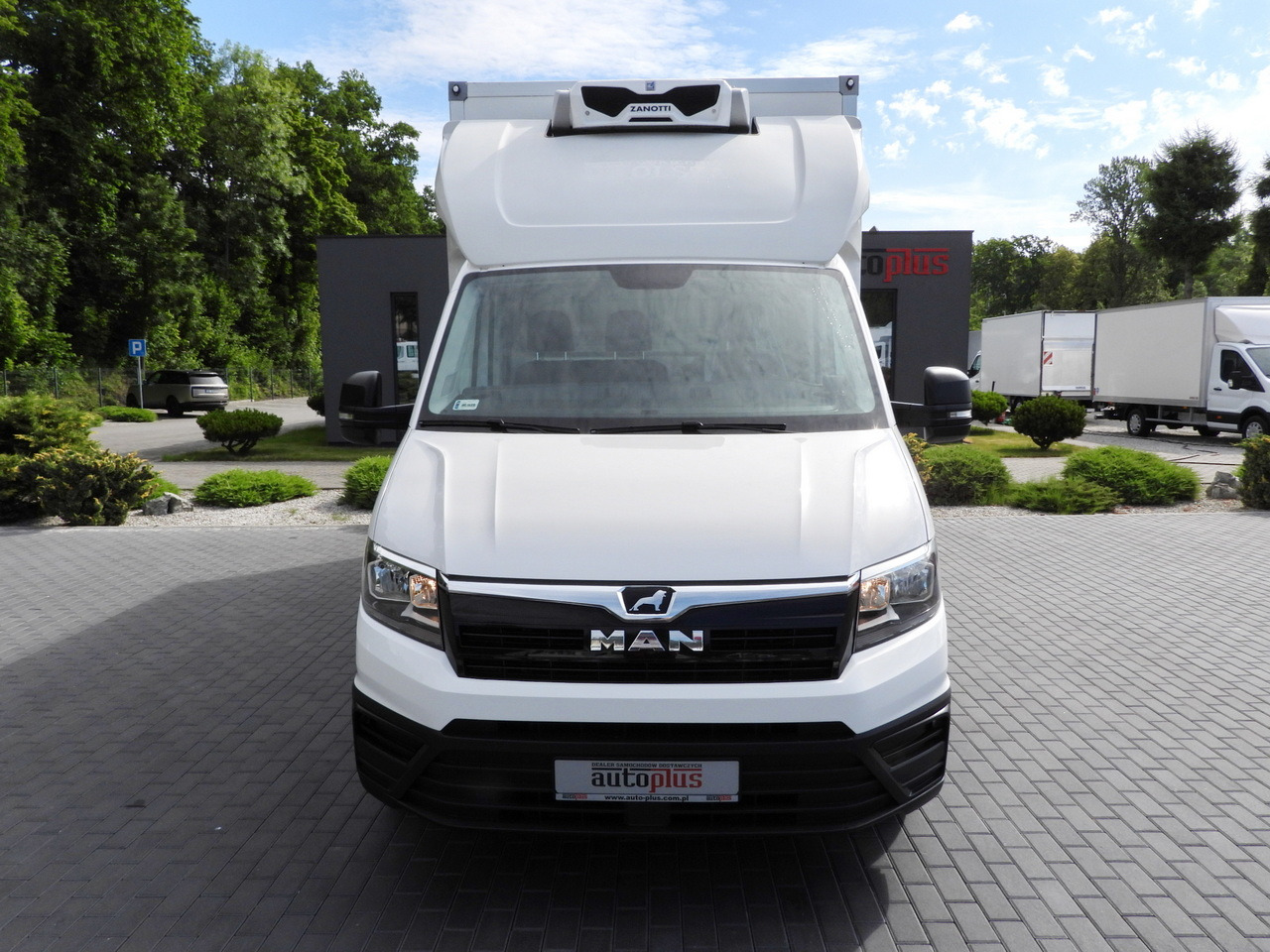 MAN TGE 3.140 REGRIGERATOR BOX -1*C 8 PALLETS HEATING FUNCTION CRUISE CONTROL PNEUMATICS AIR CONDITIONING 140HP - الشاحنات الصغيرة المبردة: صور 5 MAN TGE 3.140 REGRIGERATOR BOX -1*C 8 PALLETS HEATING FUNCTION CRUISE CONTROL PNEUMATICS AIR CONDITIONING 140HP - الشاحنات الصغيرة المبردة: صور 5