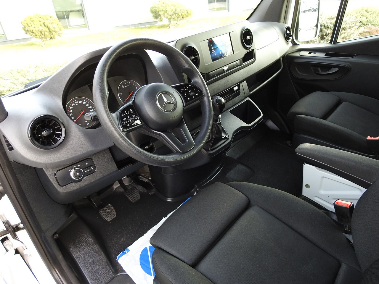 MERCEDES SPRINTER 314 BOX DELIVERY VAN 6 SEATS CRUISE CONTROL AIR CONDITIONING 140HP - الشاحنات الصغيرة: صور 2 MERCEDES SPRINTER 314 BOX DELIVERY VAN 6 SEATS CRUISE CONTROL AIR CONDITIONING 140HP - الشاحنات الصغيرة: صور 2