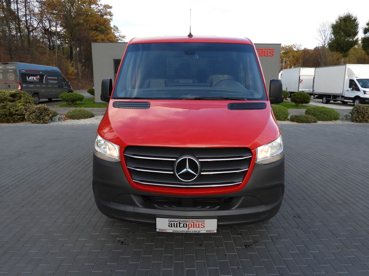 MERCEDES SPRINTER 316 STAKE BODY DOUBLE CABIN DOKA 7 SEATS AIR CONDITIONING  160HP - الشاحنات الصغيرة كابينة مزدوجة: صور 5 MERCEDES SPRINTER 316 STAKE BODY DOUBLE CABIN DOKA 7 SEATS AIR CONDITIONING  160HP - الشاحنات الصغيرة كابينة مزدوجة: صور 5
