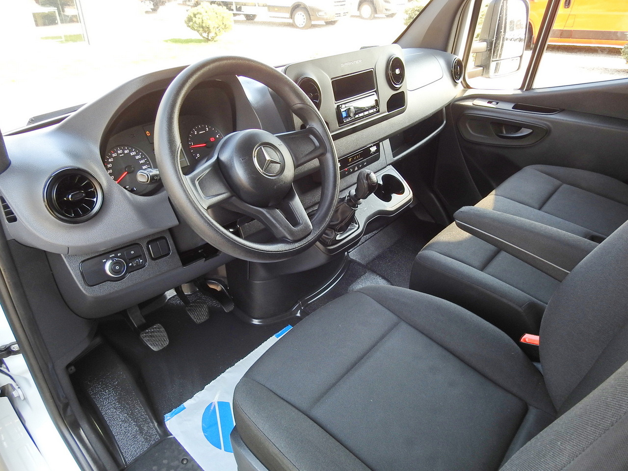 MERCEDES SPRINTER 316 TARPAULIN 10 PALLETS WEBASTO AIR CONDITIONING 165HP - الشاحنات الصغيرة ستائر: صور 2 MERCEDES SPRINTER 316 TARPAULIN 10 PALLETS WEBASTO AIR CONDITIONING 165HP - الشاحنات الصغيرة ستائر: صور 2