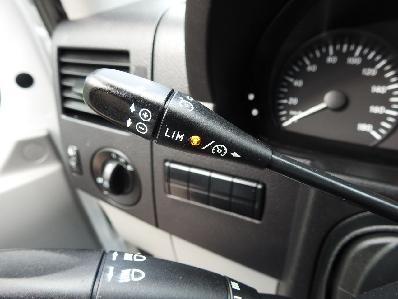 قلاب صغير MERCEDES SPRINTER 316 THREE-WAY TIPPER CRUISE CONTROL AUTOMATIC TRANSMISSION AIR CONDITIONING 160HP: صور 29 قلاب صغير MERCEDES SPRINTER 316 THREE-WAY TIPPER CRUISE CONTROL AUTOMATIC TRANSMISSION AIR CONDITIONING 160HP: صور 29