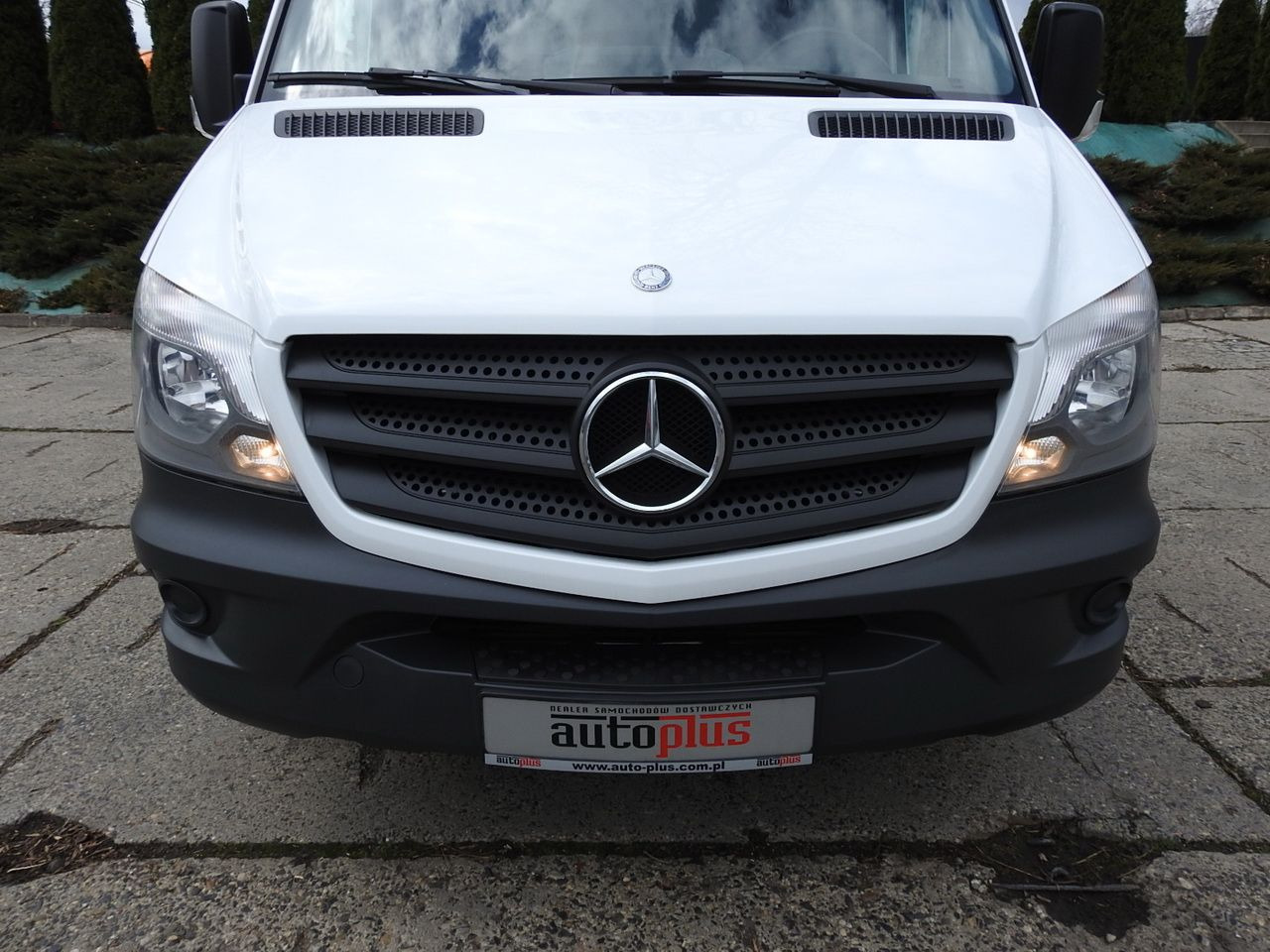 قلاب صغير MERCEDES SPRINTER 316 THREE-WAY TIPPER CRUISE CONTROL AUTOMATIC TRANSMISSION AIR CONDITIONING 160HP: صور 15 قلاب صغير MERCEDES SPRINTER 316 THREE-WAY TIPPER CRUISE CONTROL AUTOMATIC TRANSMISSION AIR CONDITIONING 160HP: صور 15
