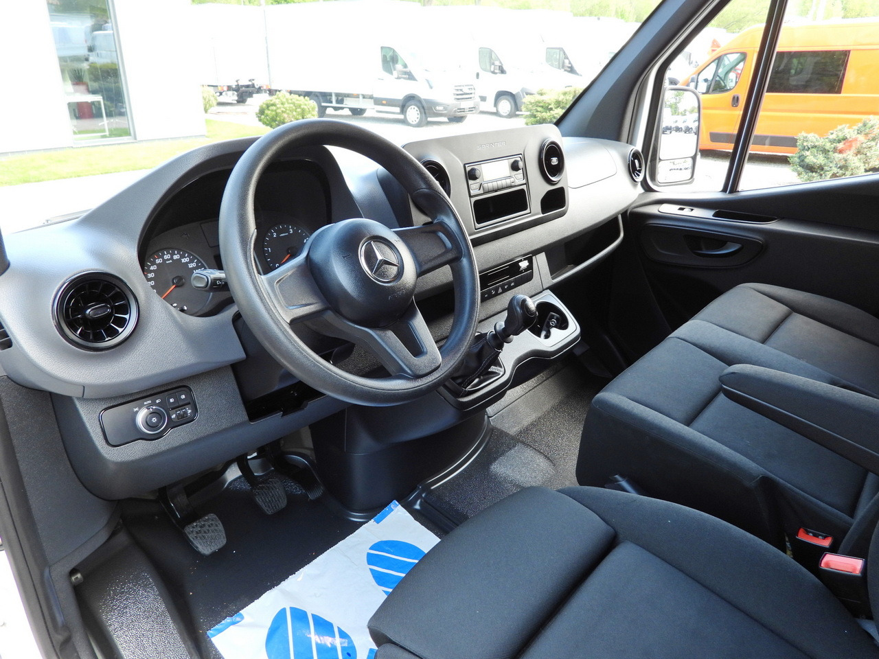 MERCEDES SPRINTER 316 VAN AIR CONDITIONING 165HP - فان: صور 2 MERCEDES SPRINTER 316 VAN AIR CONDITIONING 165HP - فان: صور 2