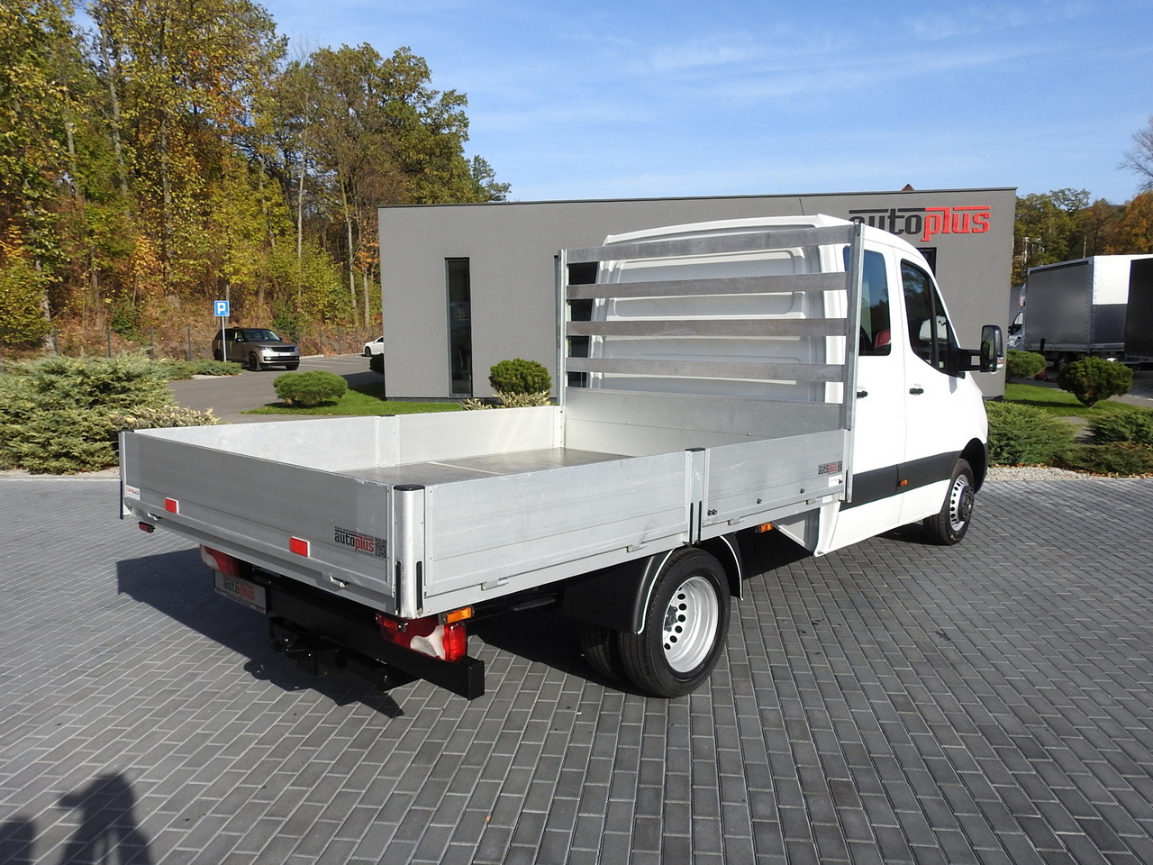 MERCEDES SPRINTER 516 STAKE BODY DOUBLE CABIN DOKA 6 SEATS CRUISE CONTROL AIR CONDITIONING TWIN WHEELS 160HP - الشاحنات الصغيرة كابينة مزدوجة: صور 3 MERCEDES SPRINTER 516 STAKE BODY DOUBLE CABIN DOKA 6 SEATS CRUISE CONTROL AIR CONDITIONING TWIN WHEELS 160HP - الشاحنات الصغيرة كابينة مزدوجة: صور 3