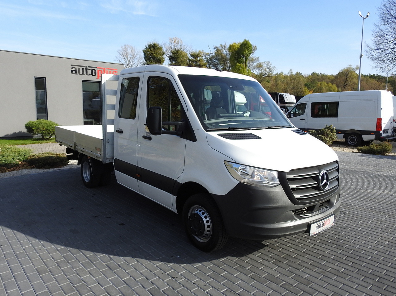 MERCEDES SPRINTER 516 STAKE BODY DOUBLE CABIN DOKA 6 SEATS CRUISE CONTROL AIR CONDITIONING TWIN WHEELS 160HP - الشاحنات الصغيرة المسطحة: صور 4 MERCEDES SPRINTER 516 STAKE BODY DOUBLE CABIN DOKA 6 SEATS CRUISE CONTROL AIR CONDITIONING TWIN WHEELS 160HP - الشاحنات الصغيرة المسطحة: صور 4