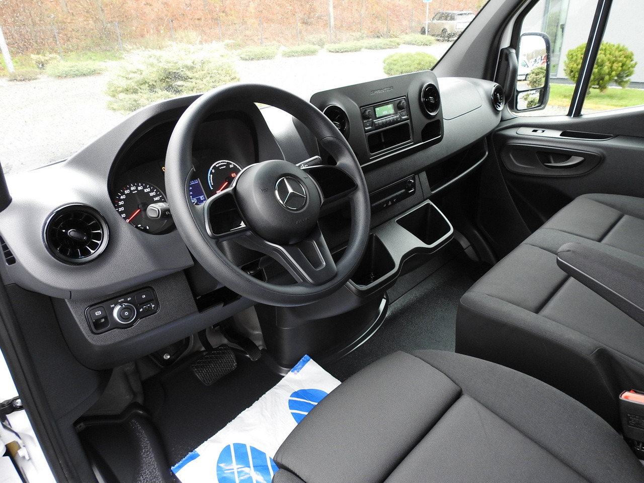 MERCEDES eSprinter NEW ELECTRIC VAN AUTOMATIC TRANSMISSION GUARANTEE 95HP - فان, فان كهربائية: صور 2 MERCEDES eSprinter NEW ELECTRIC VAN AUTOMATIC TRANSMISSION GUARANTEE 95HP - فان, فان كهربائية: صور 2