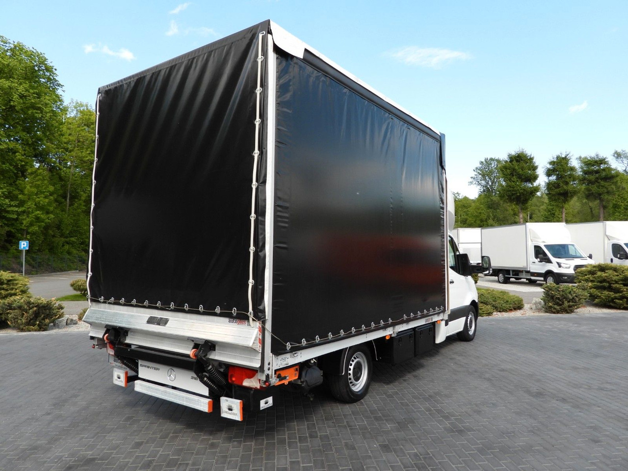 Mercedes-Benz SPRINTER 316 PRITSCHE PLANE AUFZUG 10 PALETTEN - الشاحنات الصغيرة ستائر, الشاحنات الصغيرة كابينة مزدوجة: صور 3 Mercedes-Benz SPRINTER 316 PRITSCHE PLANE AUFZUG 10 PALETTEN - الشاحنات الصغيرة ستائر, الشاحنات الصغيرة كابينة مزدوجة: صور 3