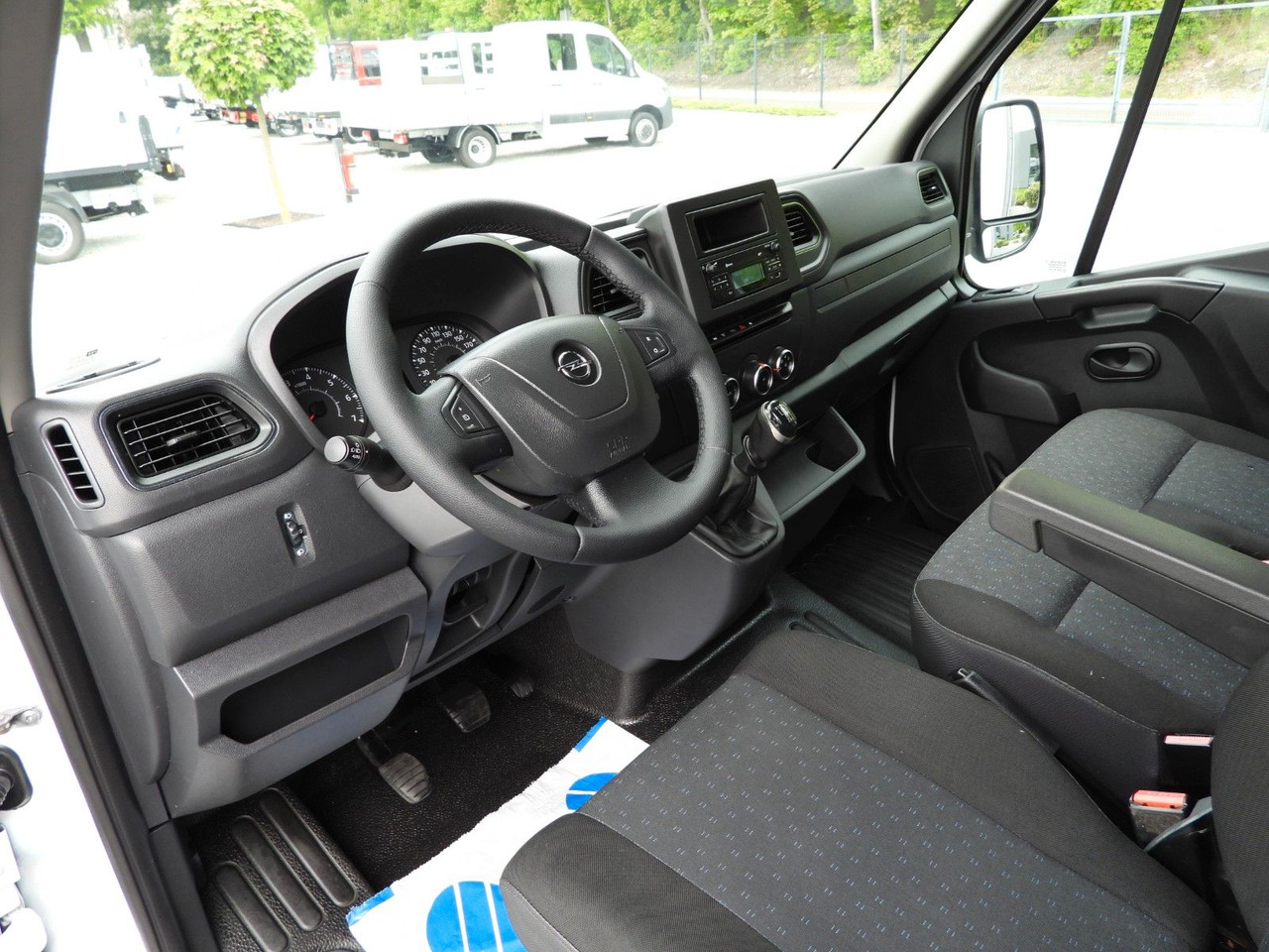 Opel MOVANO PRITSCHE PLANE AUFZUG 9 PALETTEN WEBASTO - الشاحنات الصغيرة ستائر: صور 2 Opel MOVANO PRITSCHE PLANE AUFZUG 9 PALETTEN WEBASTO - الشاحنات الصغيرة ستائر: صور 2