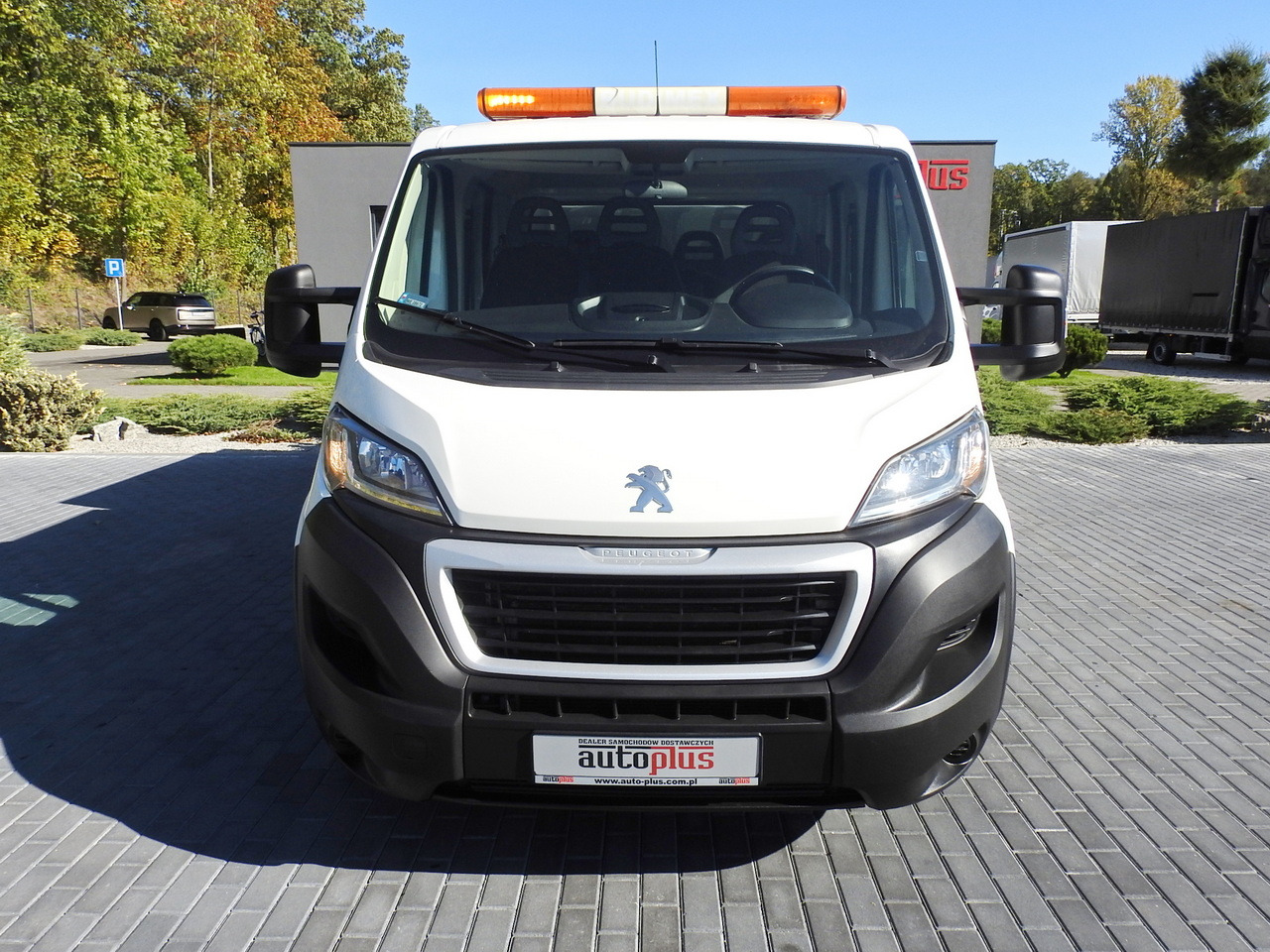 PEUGEOT BOXER STAKE BODY DOUBLE CABIN DOKA 7 SEATS AIR CONDITIONING 140HP - الشاحنات الصغيرة كابينة مزدوجة: صور 5 PEUGEOT BOXER STAKE BODY DOUBLE CABIN DOKA 7 SEATS AIR CONDITIONING 140HP - الشاحنات الصغيرة كابينة مزدوجة: صور 5