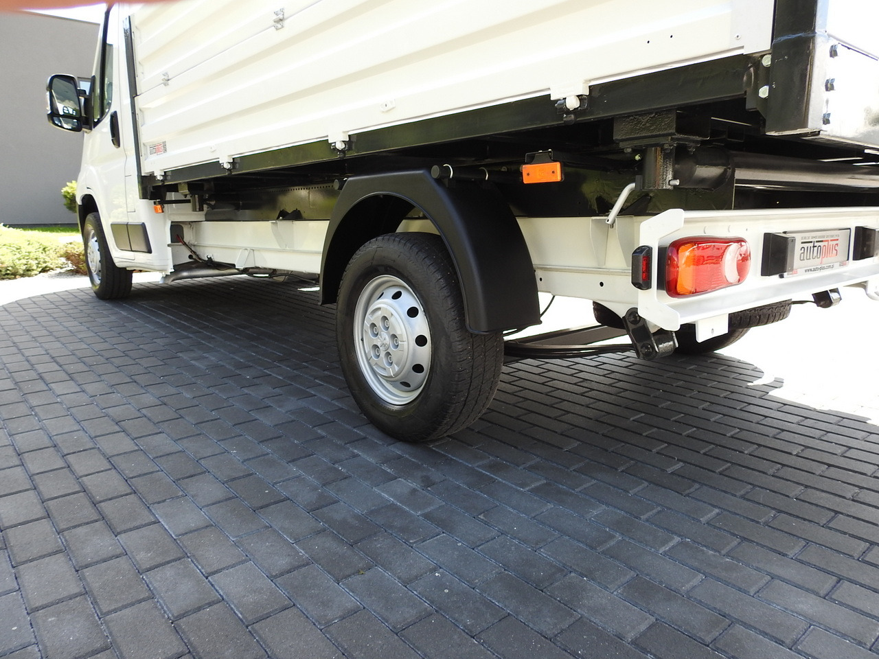 PEUGEOT BOXER THREE-WAY TIPPER AIR CONDITIONING 130HP إيجار PEUGEOT BOXER THREE-WAY TIPPER AIR CONDITIONING 130HP: صور 19 PEUGEOT BOXER THREE-WAY TIPPER AIR CONDITIONING 130HP إيجار PEUGEOT BOXER THREE-WAY TIPPER AIR CONDITIONING 130HP: صور 19