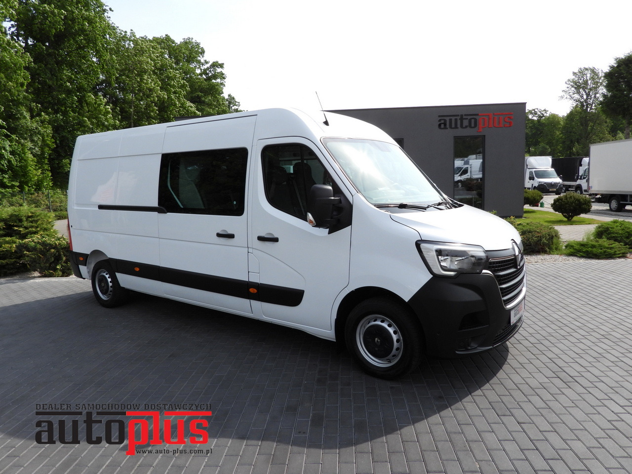 RENAULT MASTER BOX DELIVERY VAN 7 SEATS CRUISE CONTROL NAVIGATION LED LIGHTS AIR CONDITIONING 140HP - فان: صور 1 RENAULT MASTER BOX DELIVERY VAN 7 SEATS CRUISE CONTROL NAVIGATION LED LIGHTS AIR CONDITIONING 140HP - فان: صور 1