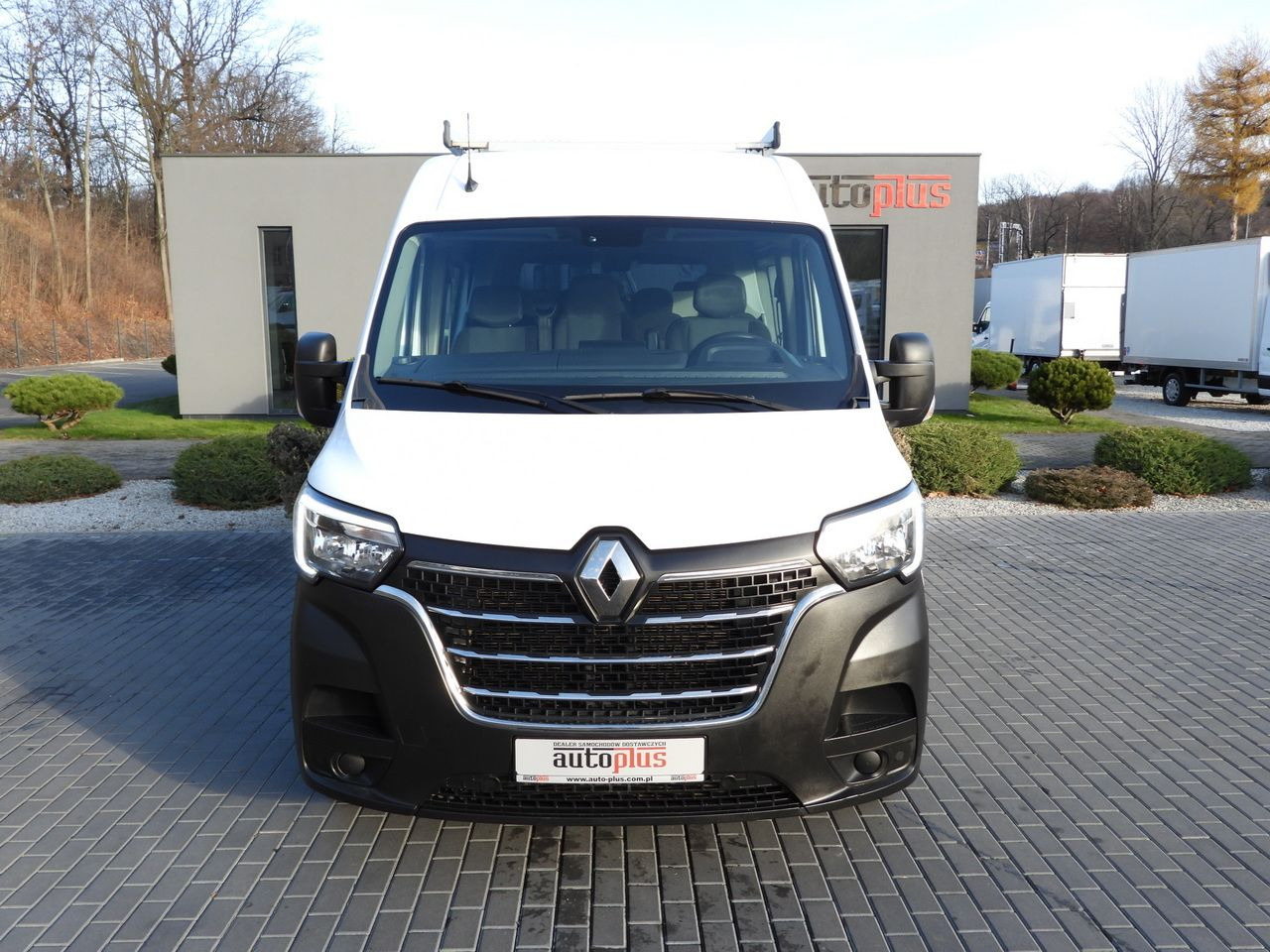 RENAULT MASTER BOX DELIVERY VAN 7 SEATS CRUISE CONTROL NAVIGATION LED LIGHTS AIR CONDITIONING 180HP - فان: صور 5 RENAULT MASTER BOX DELIVERY VAN 7 SEATS CRUISE CONTROL NAVIGATION LED LIGHTS AIR CONDITIONING 180HP - فان: صور 5