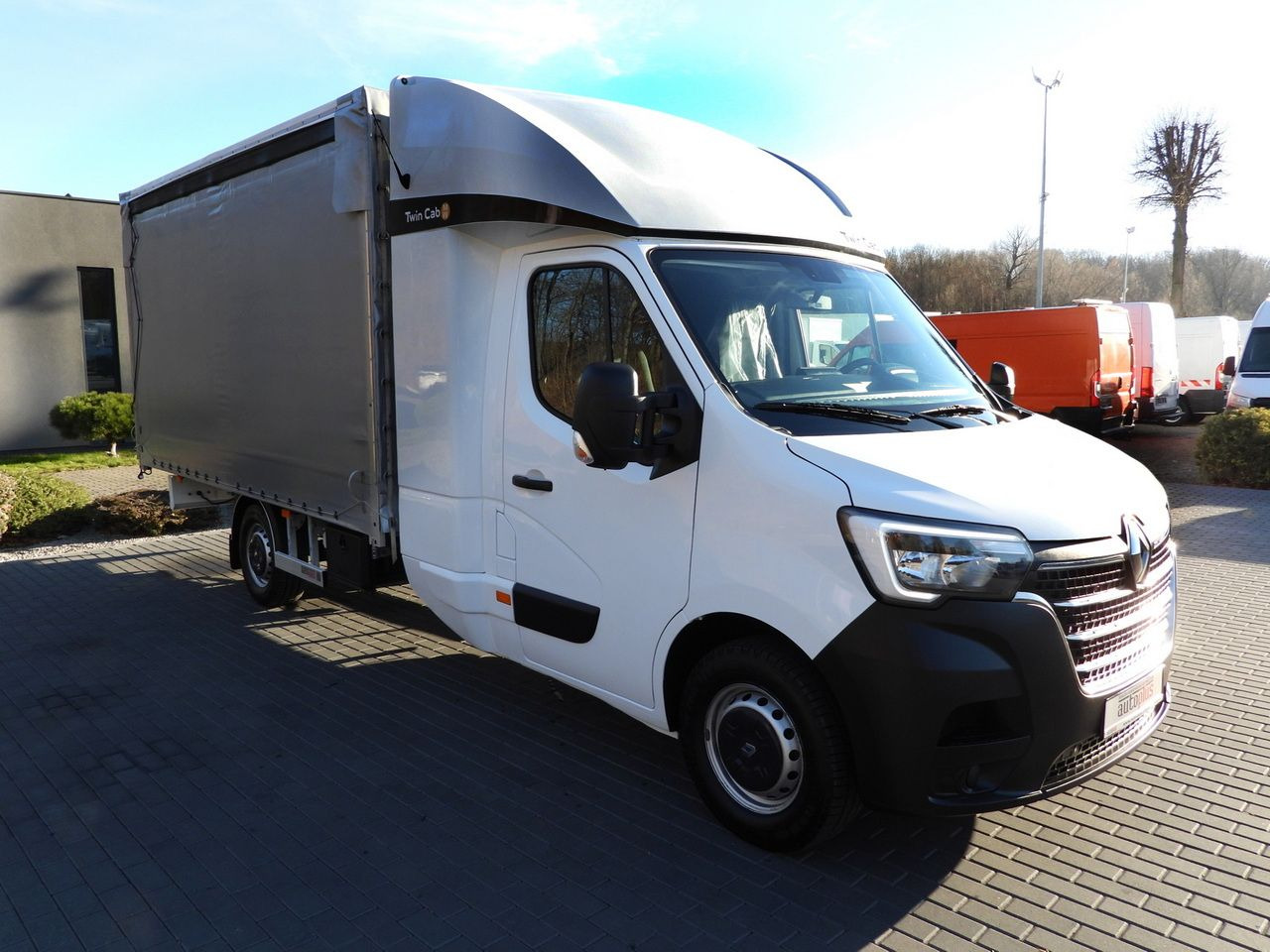 RENAULT MASTER TARPAULIN 8 PALLETS WEBASTO CRUISE CONTROL LED LIGHTS AIR CONDITIONING 165HP - الشاحنات الصغيرة ستائر: صور 4 RENAULT MASTER TARPAULIN 8 PALLETS WEBASTO CRUISE CONTROL LED LIGHTS AIR CONDITIONING 165HP - الشاحنات الصغيرة ستائر: صور 4