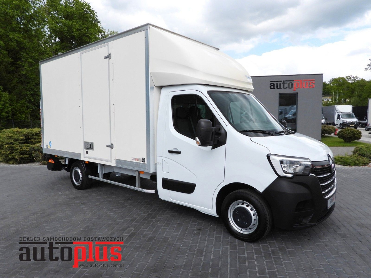 Renault MASTER KOFFER AUFZUG 8 PALETTEN TEMPOMAT A/C LED Renault MASTER KOFFER AUFZUG 8 PALETTEN TEMPOMAT A/C LED - الشاحنات الصغيرة صندوق مغلق: صور 1 Renault MASTER KOFFER AUFZUG 8 PALETTEN TEMPOMAT A/C LED Renault MASTER KOFFER AUFZUG 8 PALETTEN TEMPOMAT A/C LED - الشاحنات الصغيرة صندوق مغلق: صور 1