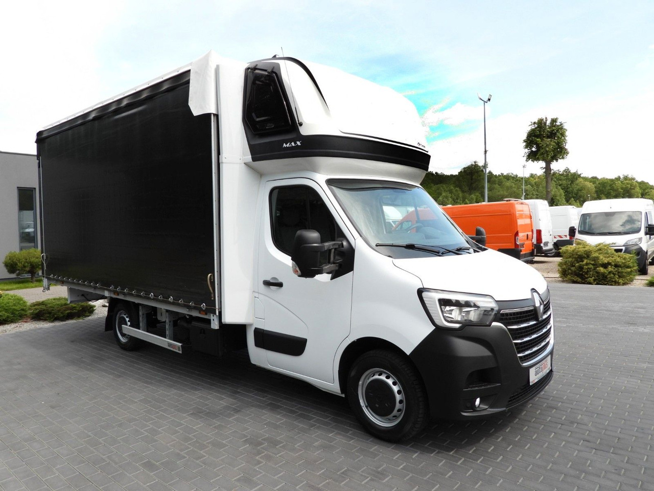 Renault MASTER PRITSCHE PLANE 12 PALETTEN WEBASTO A/C - الشاحنات الصغيرة ستائر: صور 4 Renault MASTER PRITSCHE PLANE 12 PALETTEN WEBASTO A/C - الشاحنات الصغيرة ستائر: صور 4