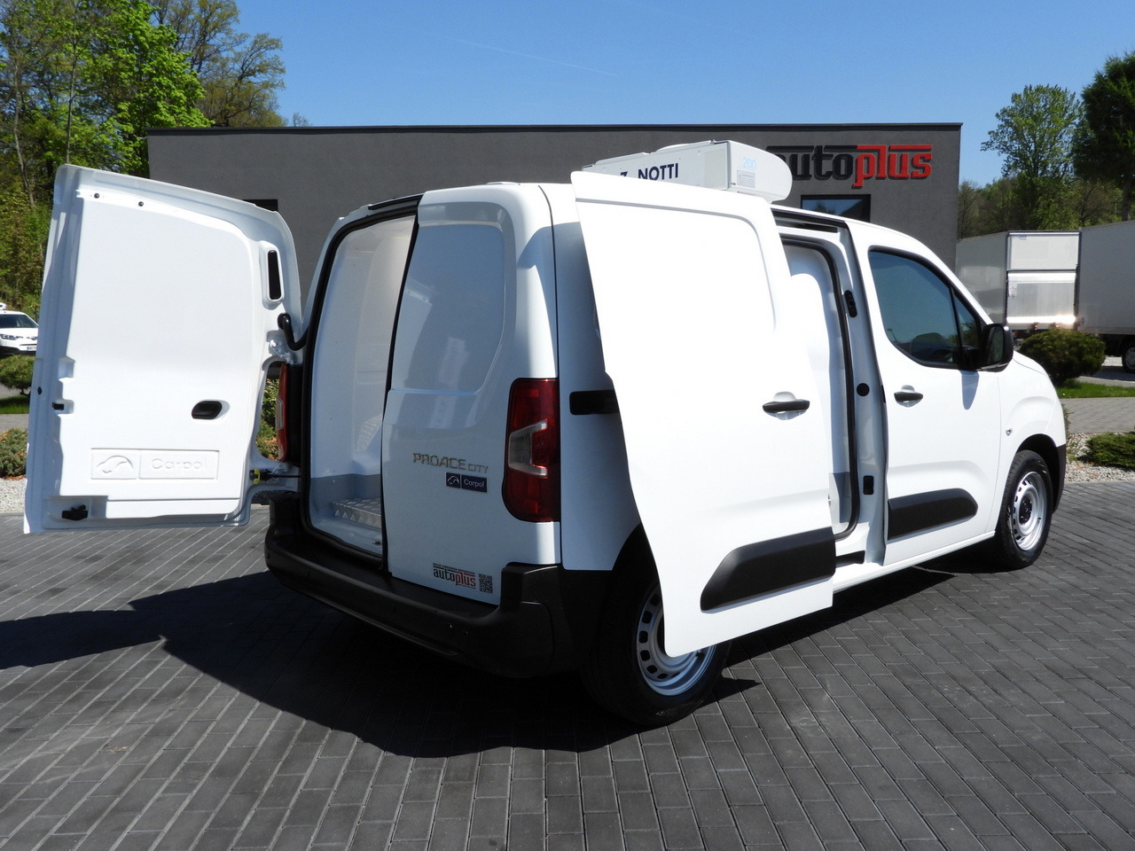 TOYOTA PROACE CITY REFRIGERATOR VAN -15*C POWER SUPPLY 230V CRUISE CONTROL AIR CONDITIONING 100HP - الشاحنات الصغيرة المبردة: صور 3 TOYOTA PROACE CITY REFRIGERATOR VAN -15*C POWER SUPPLY 230V CRUISE CONTROL AIR CONDITIONING 100HP - الشاحنات الصغيرة المبردة: صور 3