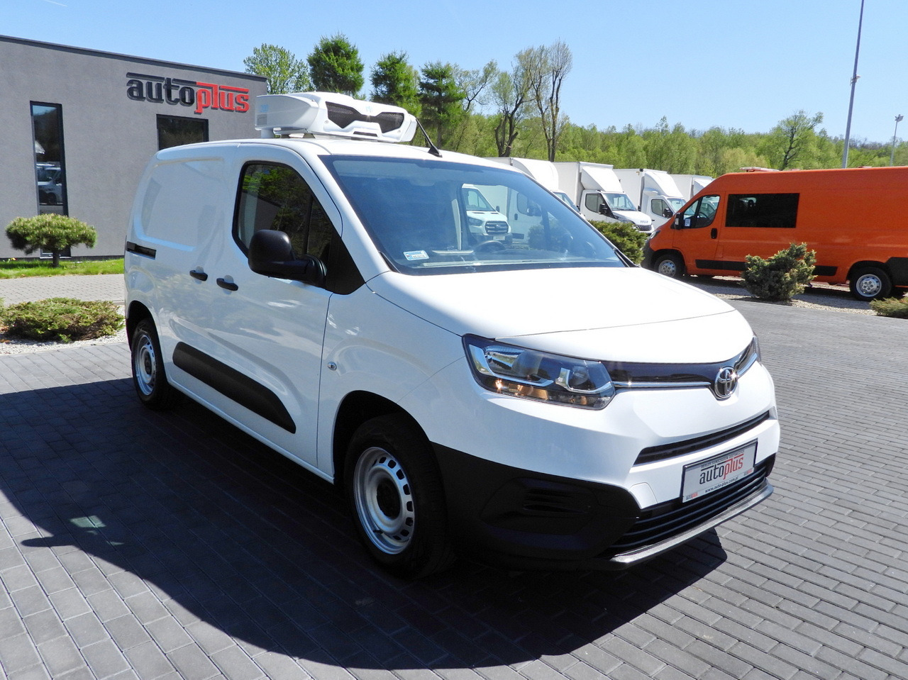 TOYOTA PROACE CITY  REFRIGERATOR VAN -15*C POWER SUPPLY 230V CRUISE CONTROL AIR CONDITIONING  100HP - الشاحنات الصغيرة المبردة: صور 4 TOYOTA PROACE CITY  REFRIGERATOR VAN -15*C POWER SUPPLY 230V CRUISE CONTROL AIR CONDITIONING  100HP - الشاحنات الصغيرة المبردة: صور 4