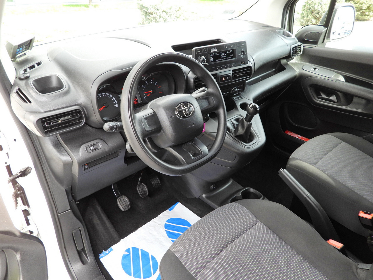 TOYOTA PROACE CITY REFRIGERATOR VAN -15*C POWER SUPPLY 230V CRUISE CONTROL AIR CONDITIONING 100HP - الشاحنات الصغيرة المبردة: صور 2 TOYOTA PROACE CITY REFRIGERATOR VAN -15*C POWER SUPPLY 230V CRUISE CONTROL AIR CONDITIONING 100HP - الشاحنات الصغيرة المبردة: صور 2