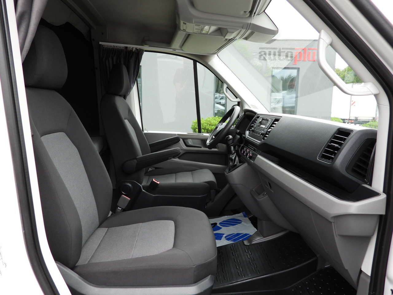 الشاحنات الصغيرة ستائر VOLKSWAGEN CRAFTER  TARPAULIN 8 PALLETS CRUISE CONTROL LED LIGHTS AIR CONDITIONING  180HP: صور 39