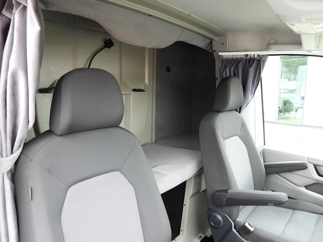 الشاحنات الصغيرة ستائر VOLKSWAGEN CRAFTER  TARPAULIN 8 PALLETS CRUISE CONTROL LED LIGHTS AIR CONDITIONING  180HP: صور 41