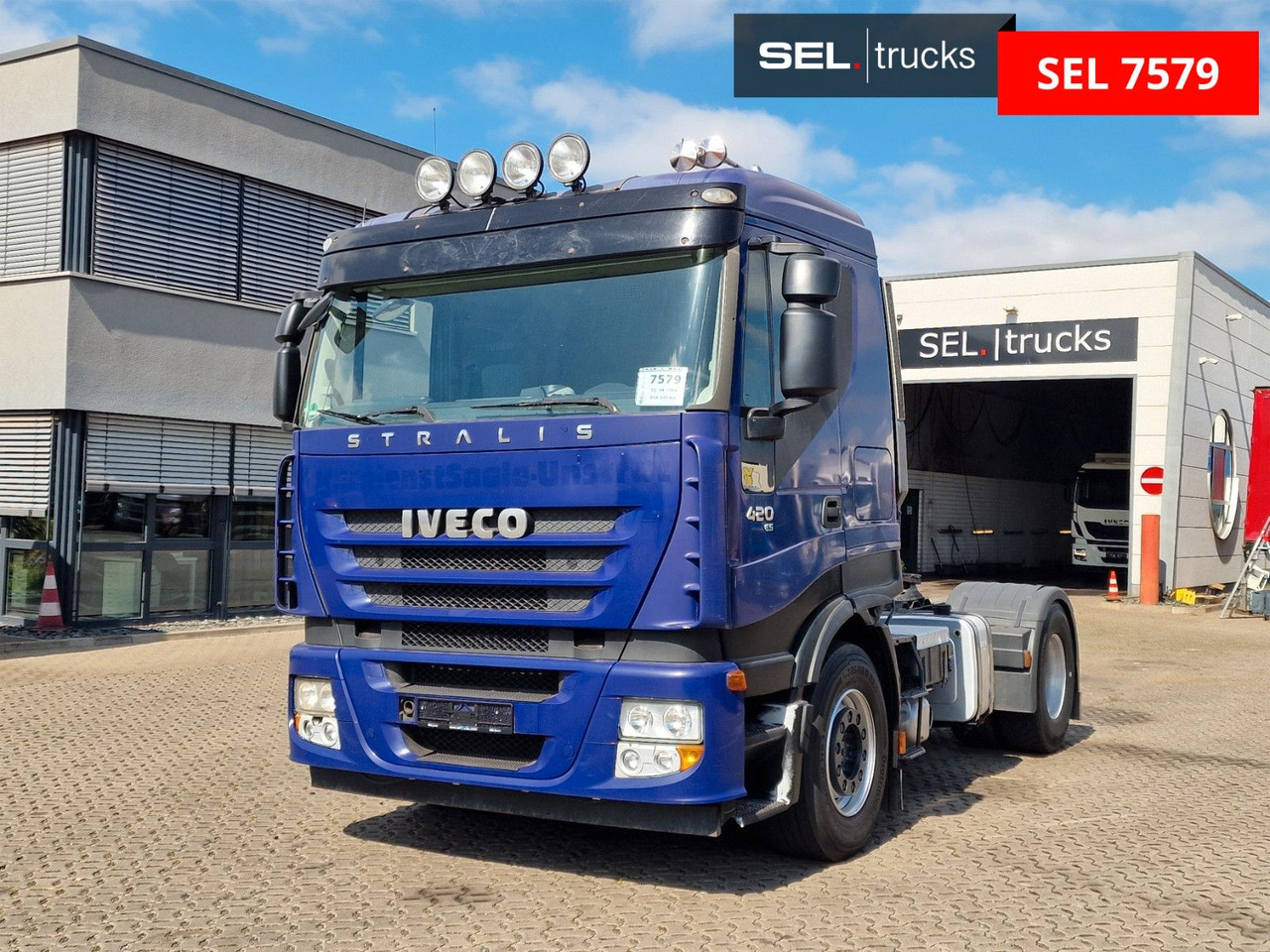 Iveco Stralis 420 / Nebenabtrieb / Kipphydraulik / LOF - شاحنة جرار: صور 1 Iveco Stralis 420 / Nebenabtrieb / Kipphydraulik / LOF - شاحنة جرار: صور 1