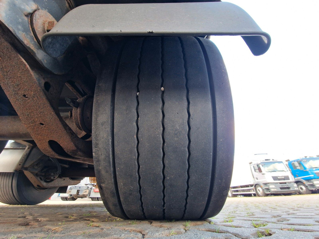 شاحنة ستارة MAN TGX 18.440 4X2 LL-U/ Intarder /Hubdach/Durchlade: صور 29