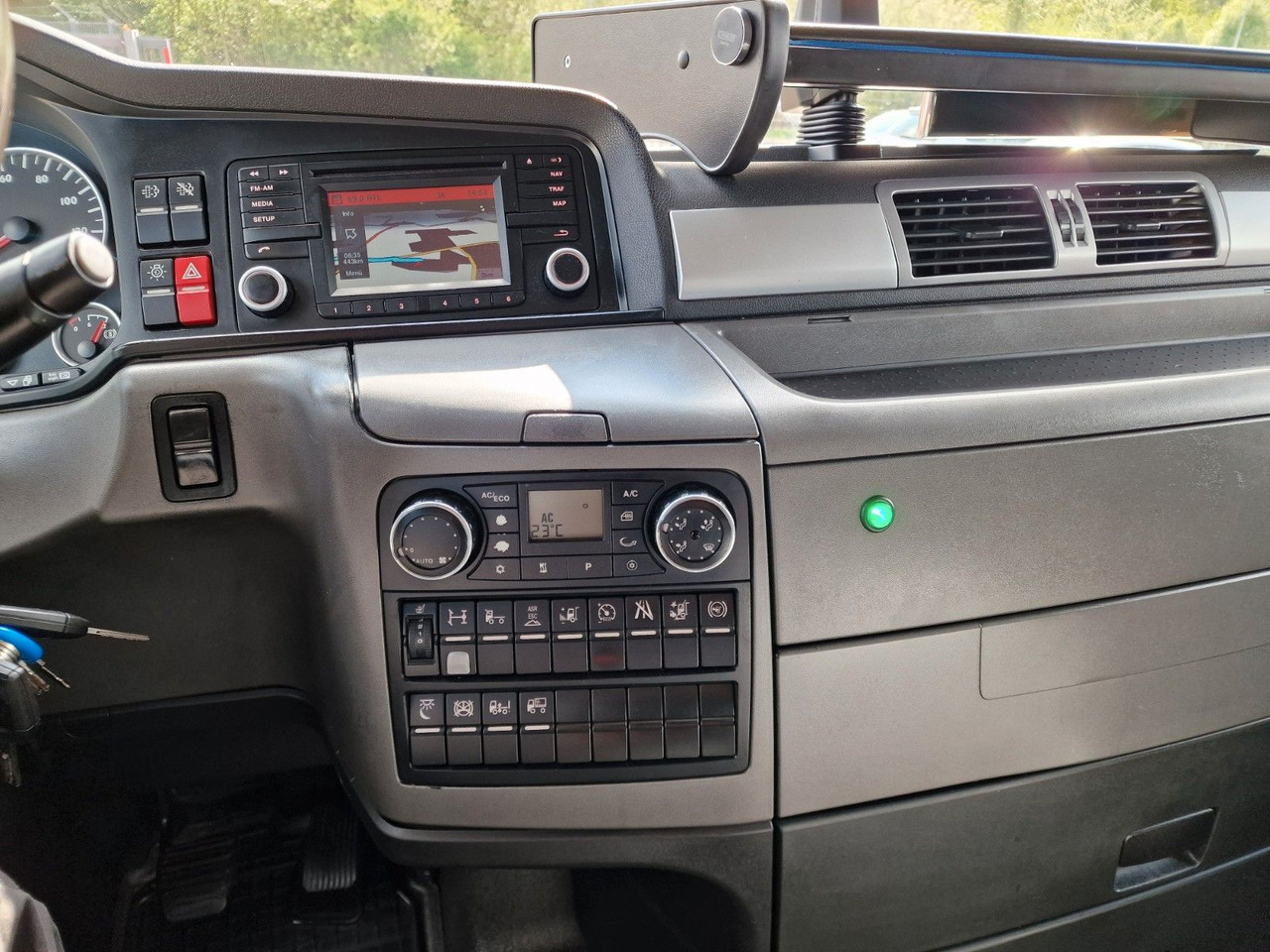 شاحنة ستارة MAN TGX 18.440 4X2 LL-U/ Intarder /Hubdach/Durchlade: صور 19