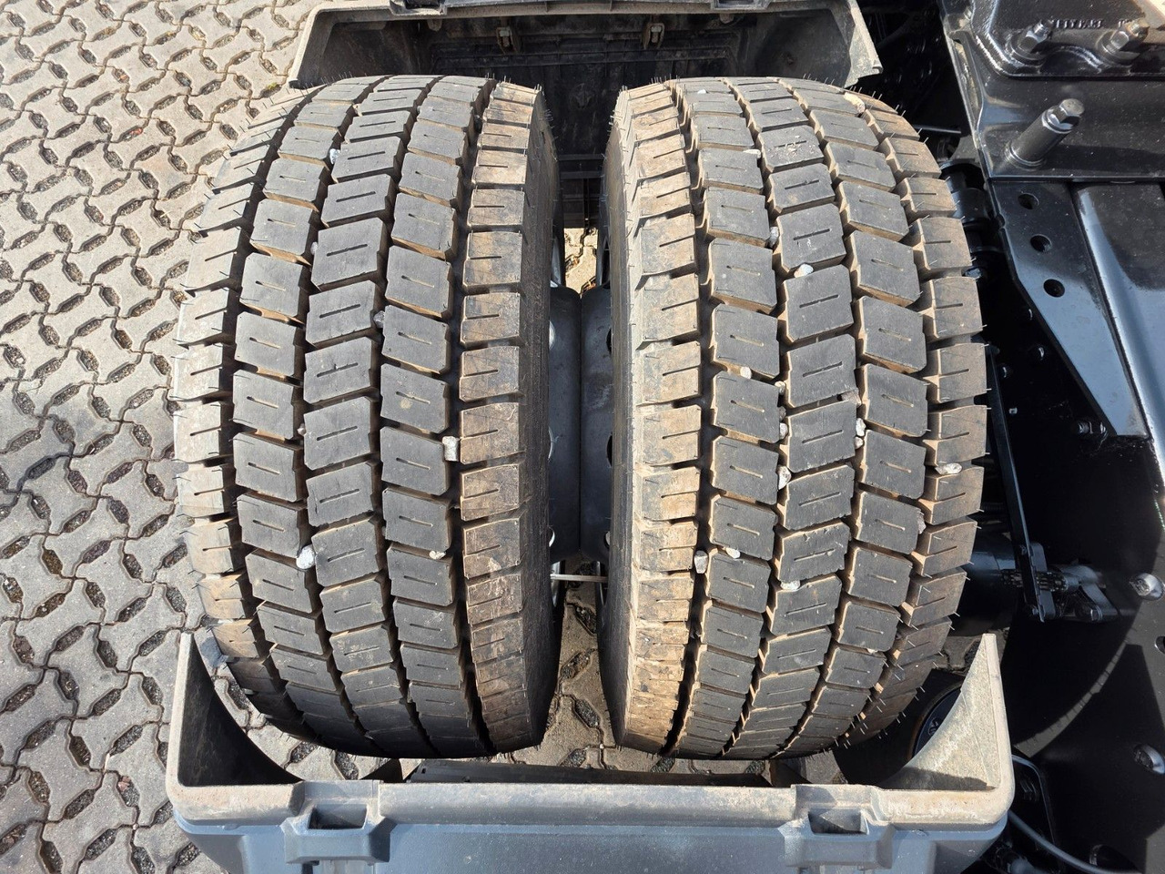 شاحنة جرار MAN TGX 18.460 4X2 LLS-U / Retarder: صور 49 شاحنة جرار MAN TGX 18.460 4X2 LLS-U / Retarder: صور 49