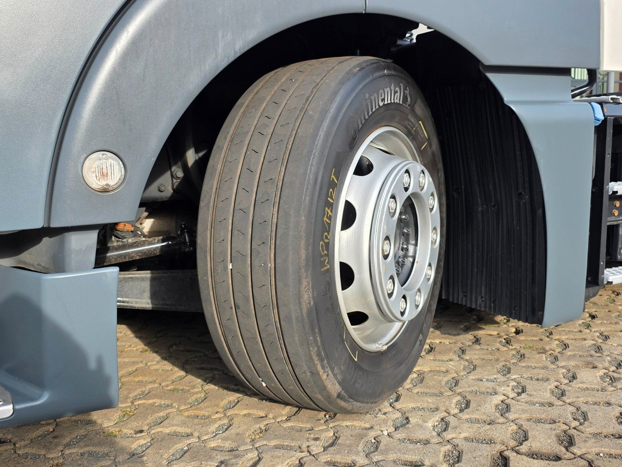 شاحنة جرار MAN TGX 18.460 4X2 LLS-U / Retarder: صور 47 شاحنة جرار MAN TGX 18.460 4X2 LLS-U / Retarder: صور 47