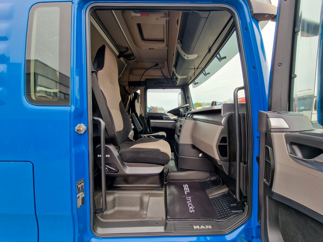شاحنة ستارة MAN TGX 18.500 4x2 LL-U /Intarder/Druchlade/Hubdach: صور 15